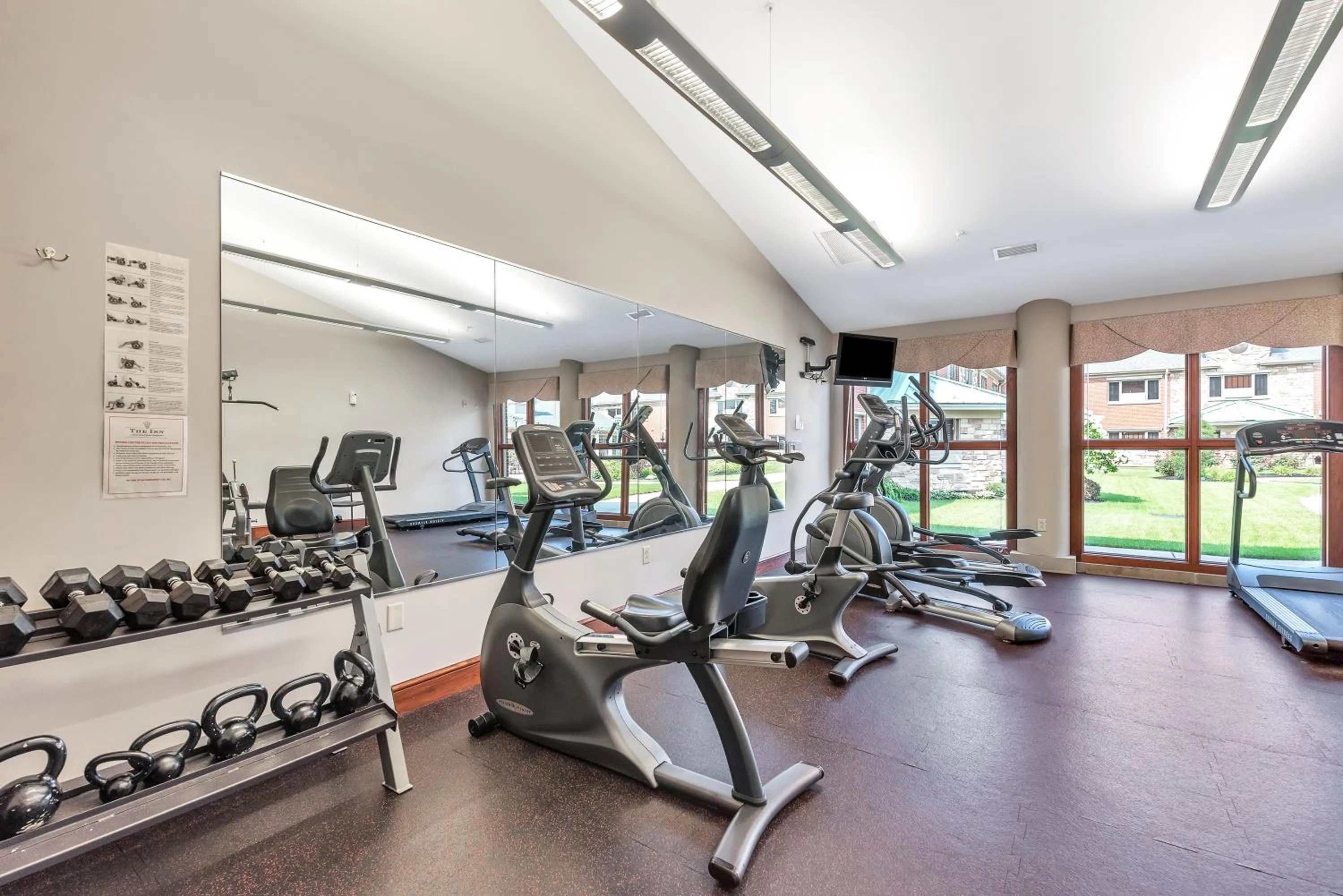 Fitness centre/facilities in The Inn at Ohio Northern University