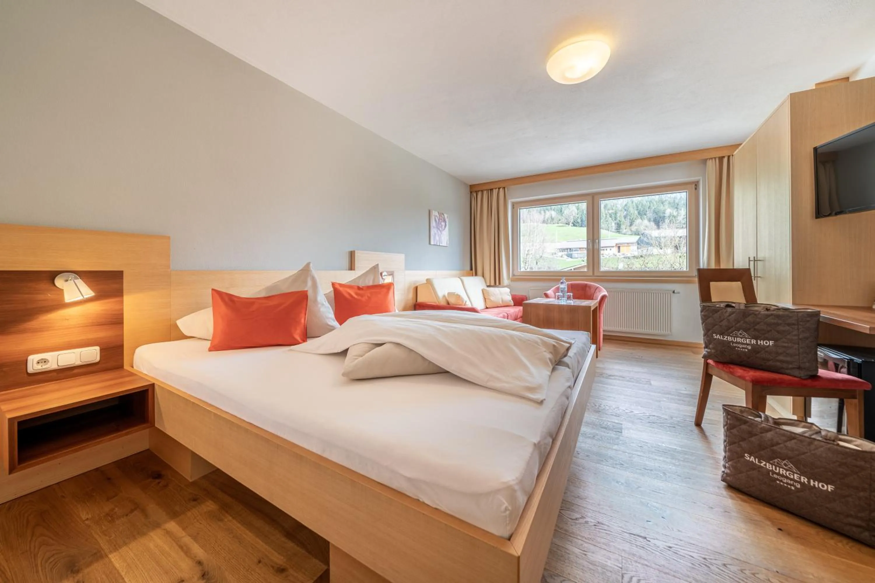 Bed in Hotel Salzburger Hof Leogang