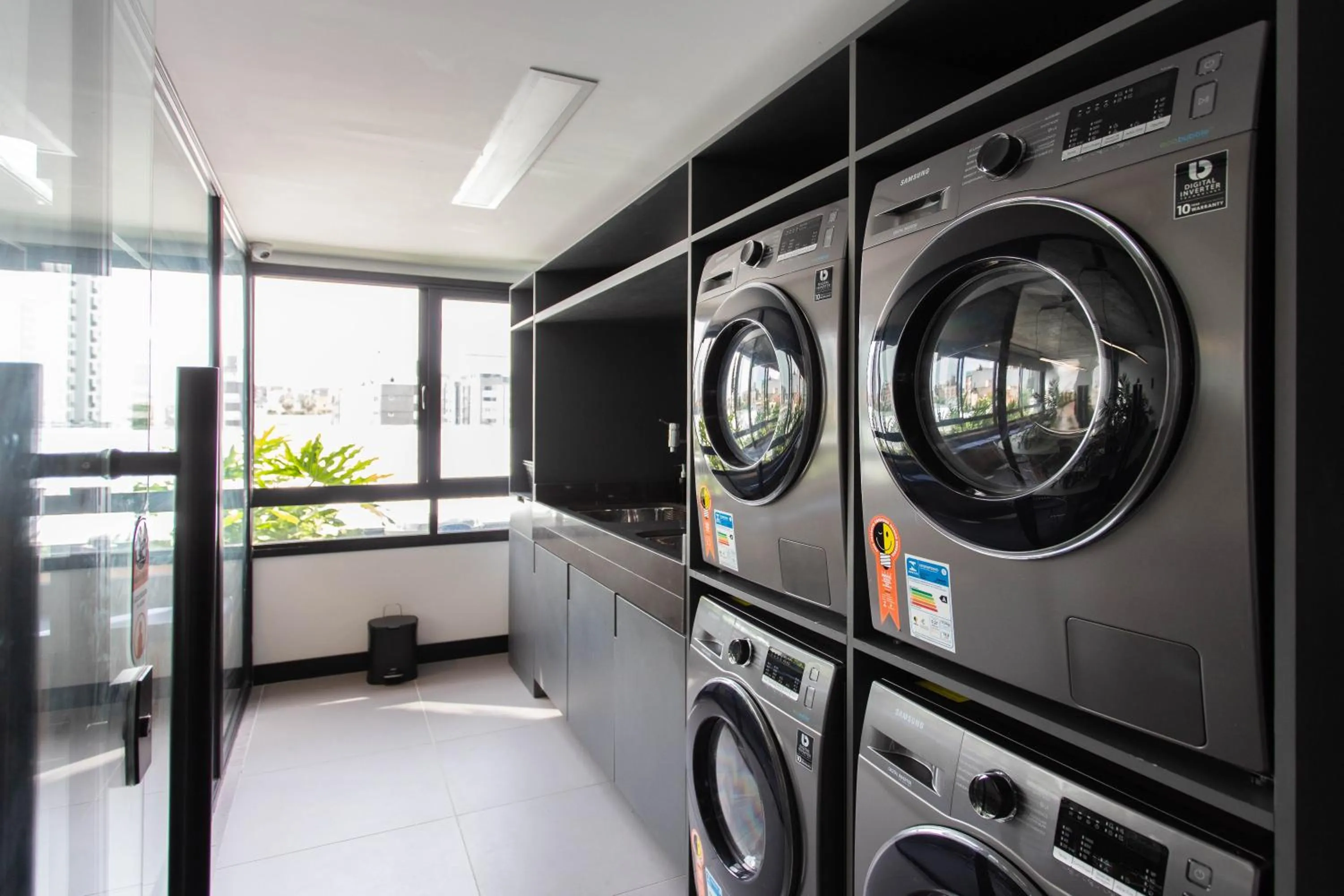 Day in Charlie Porto Alegre Praça 4