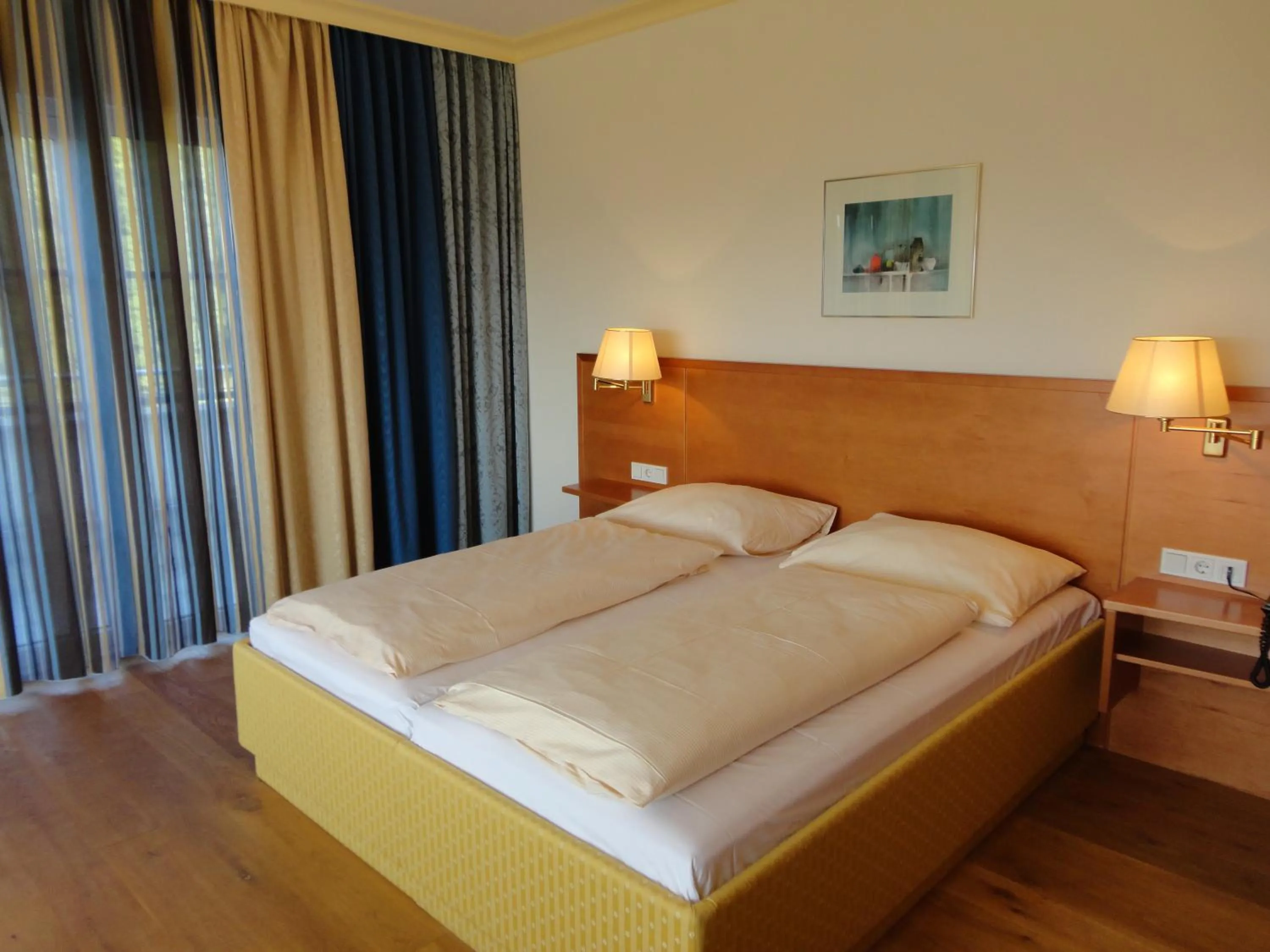 Bedroom, Bed in Business-Hotel Stockinger