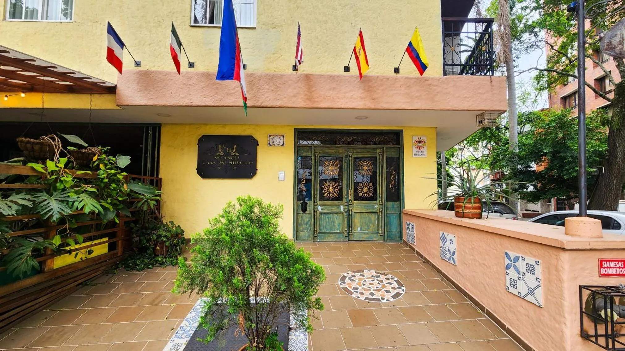 Facade/entrance in Casa del Hidalgo Hotel Cali Centenario