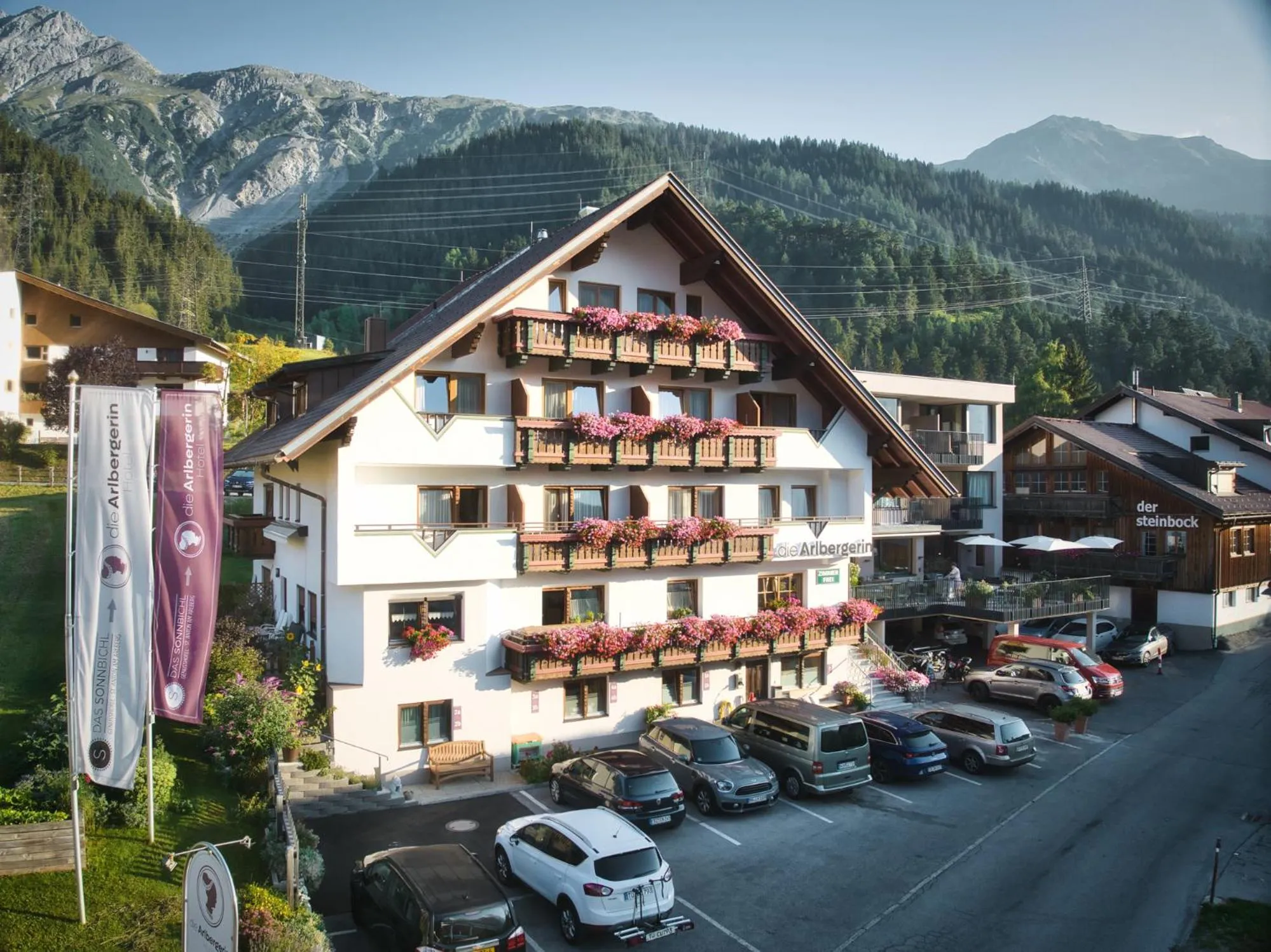 Property building in Hotel Die Arlbergerin - Design & Tiroler Gemütlichkeit