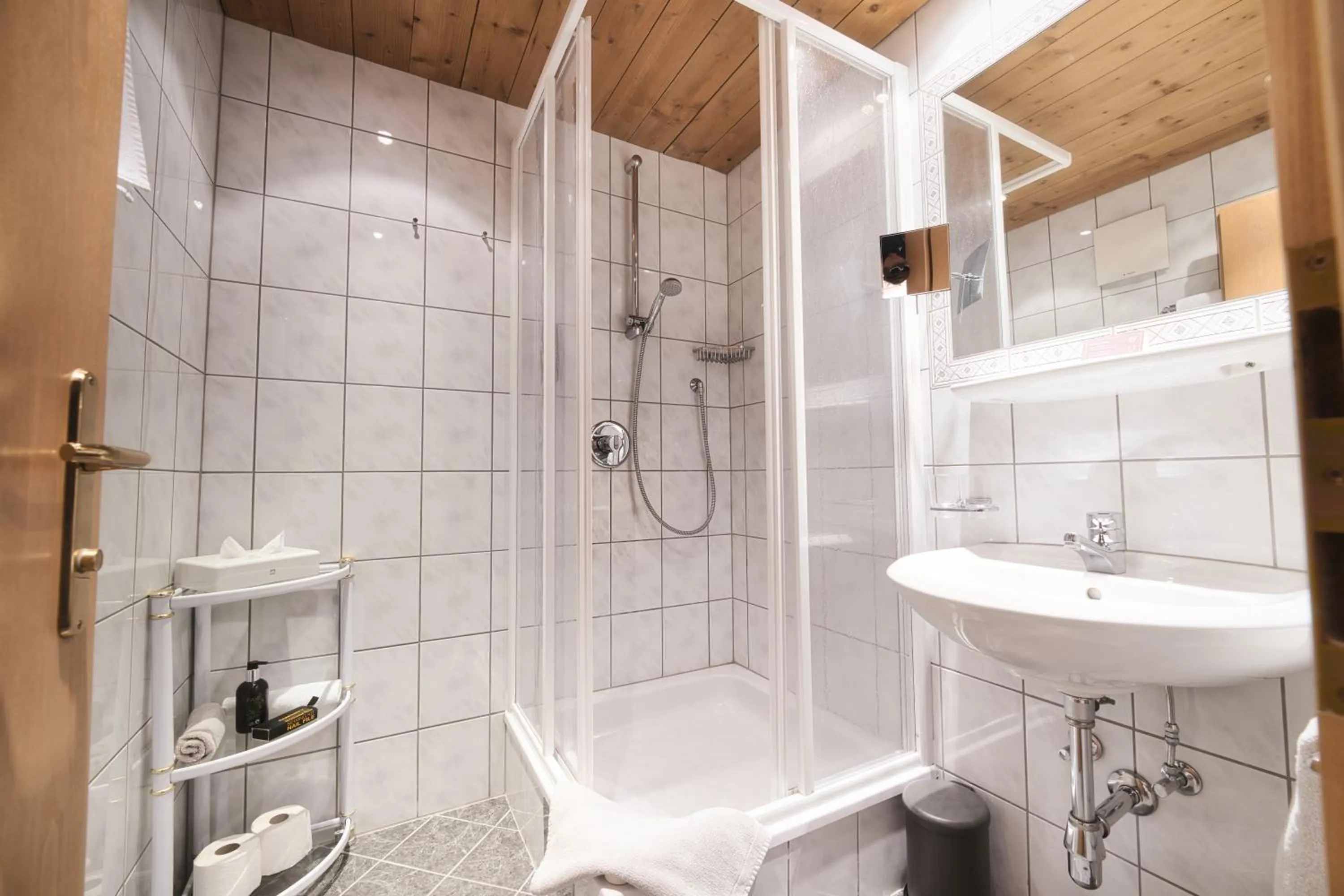 Bathroom in Hotel Die Arlbergerin - Design & Tiroler Gemütlichkeit