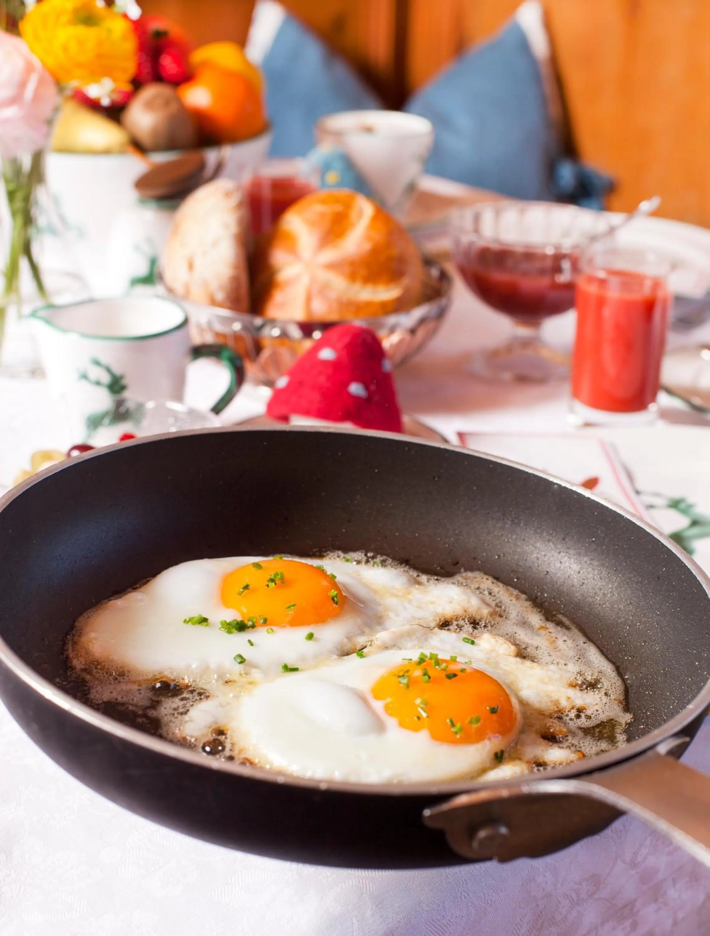 Food and drinks in Hotel Die Arlbergerin - Design & Tiroler Gemütlichkeit