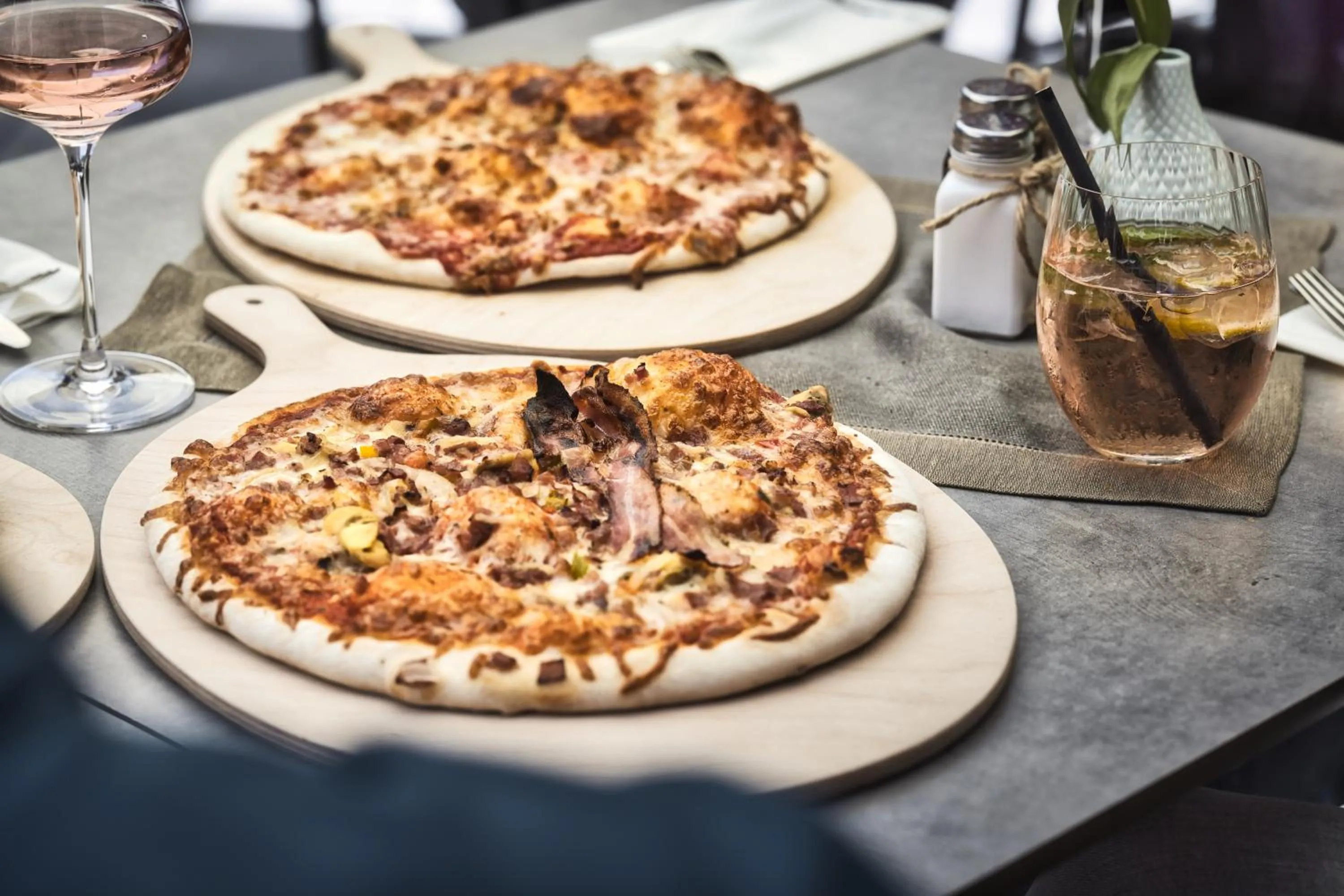 Food and drinks in Hotel Die Arlbergerin - Design & Tiroler Gemütlichkeit