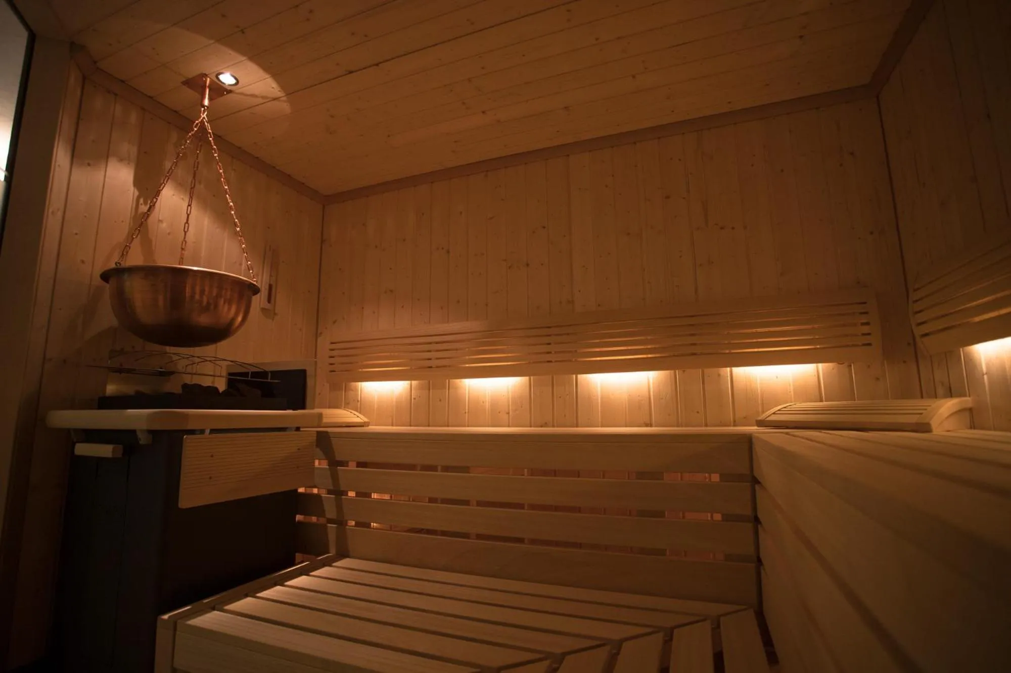Sauna in Hotel Die Arlbergerin - Design & Tiroler Gemütlichkeit