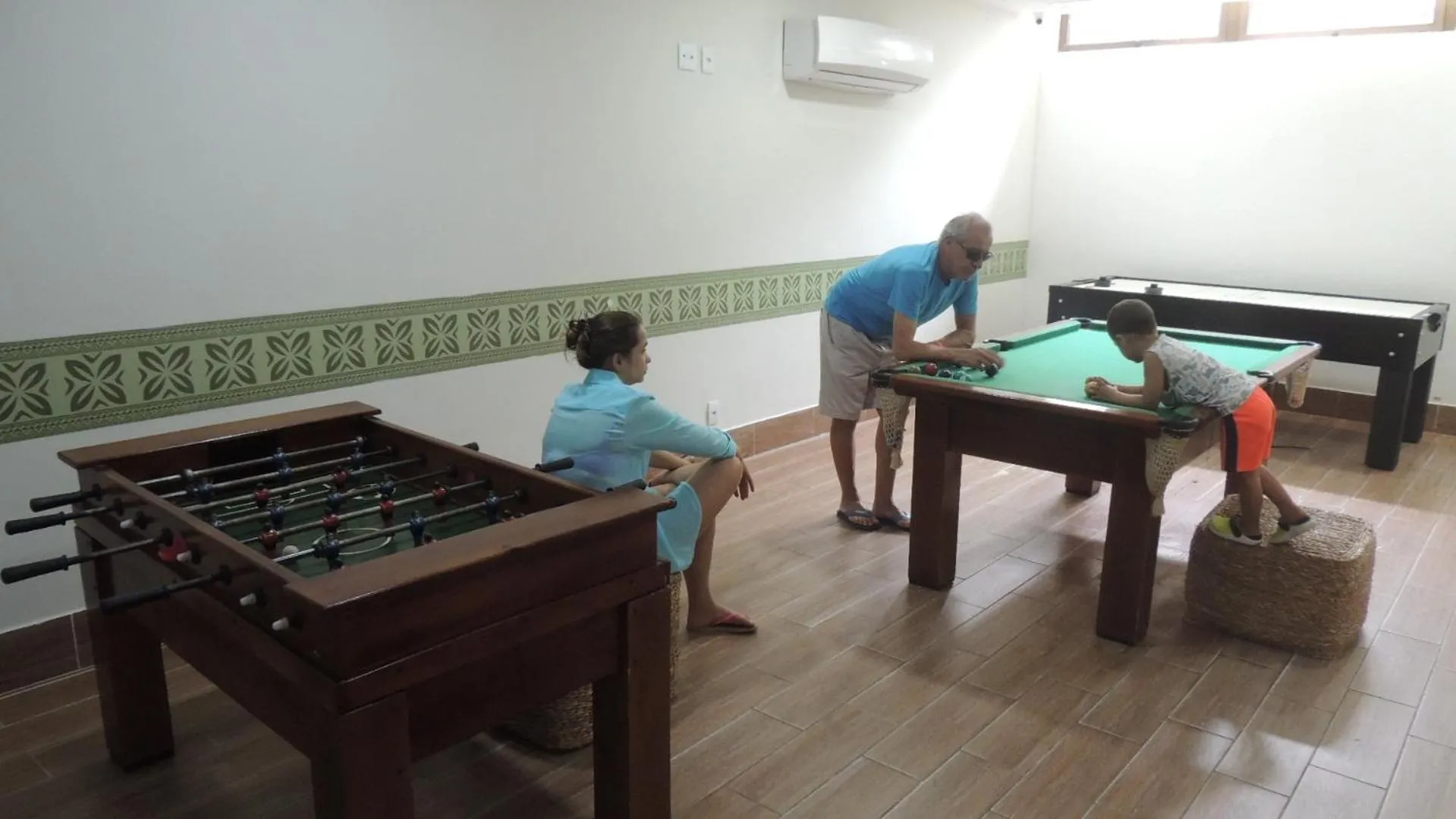 Game Room in La Fleur Polinésia Muro Alto