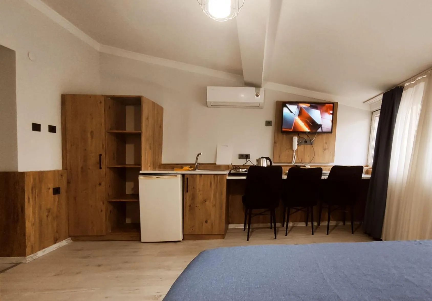 Kitchen or kitchenette in Life Span Hotels