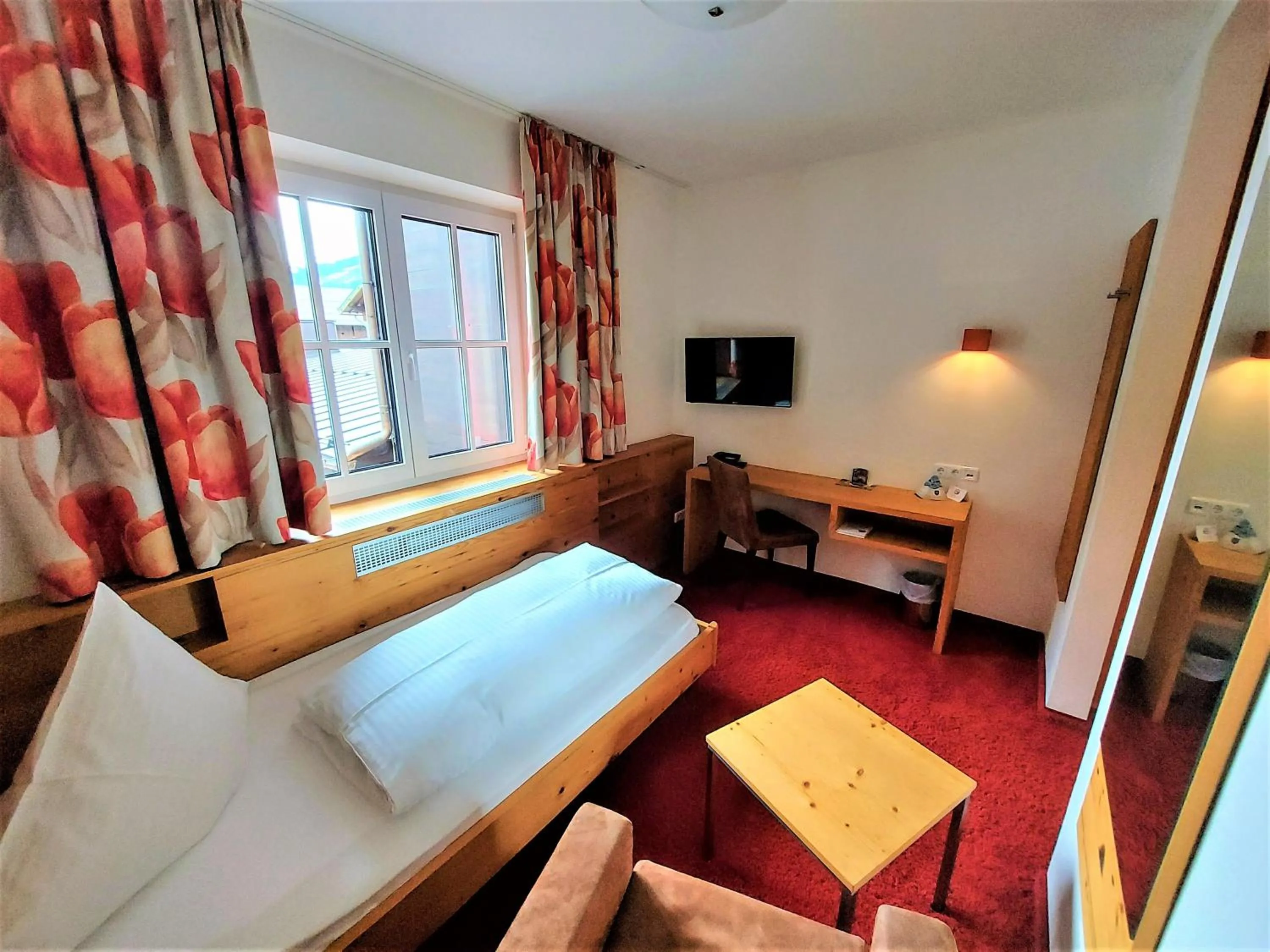 Photo of the whole room, Bed in Hotel Flatscher
