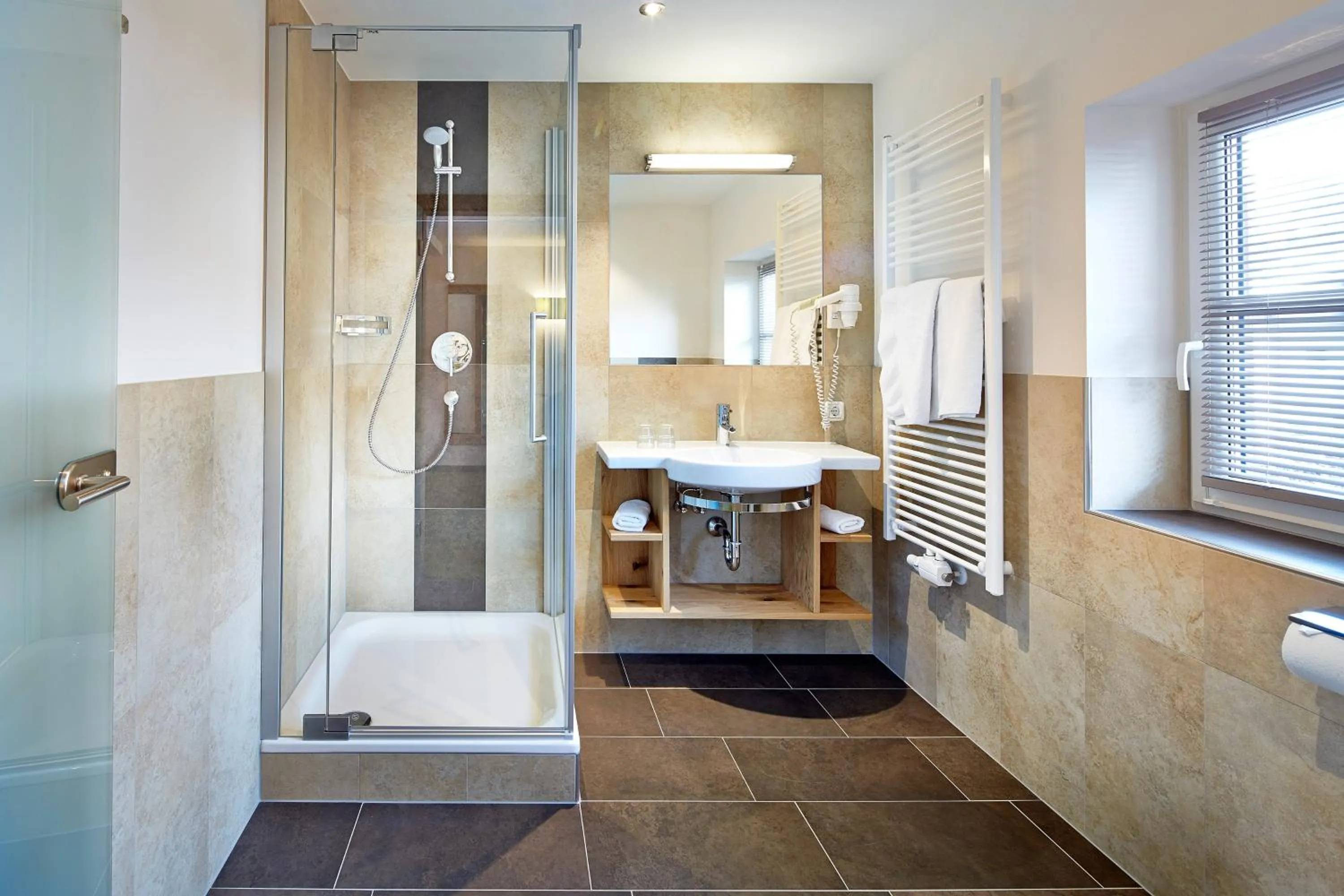 Bathroom in Hotel Flatscher