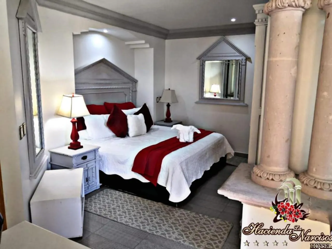 Bed in Hotel Hacienda los Narcisos