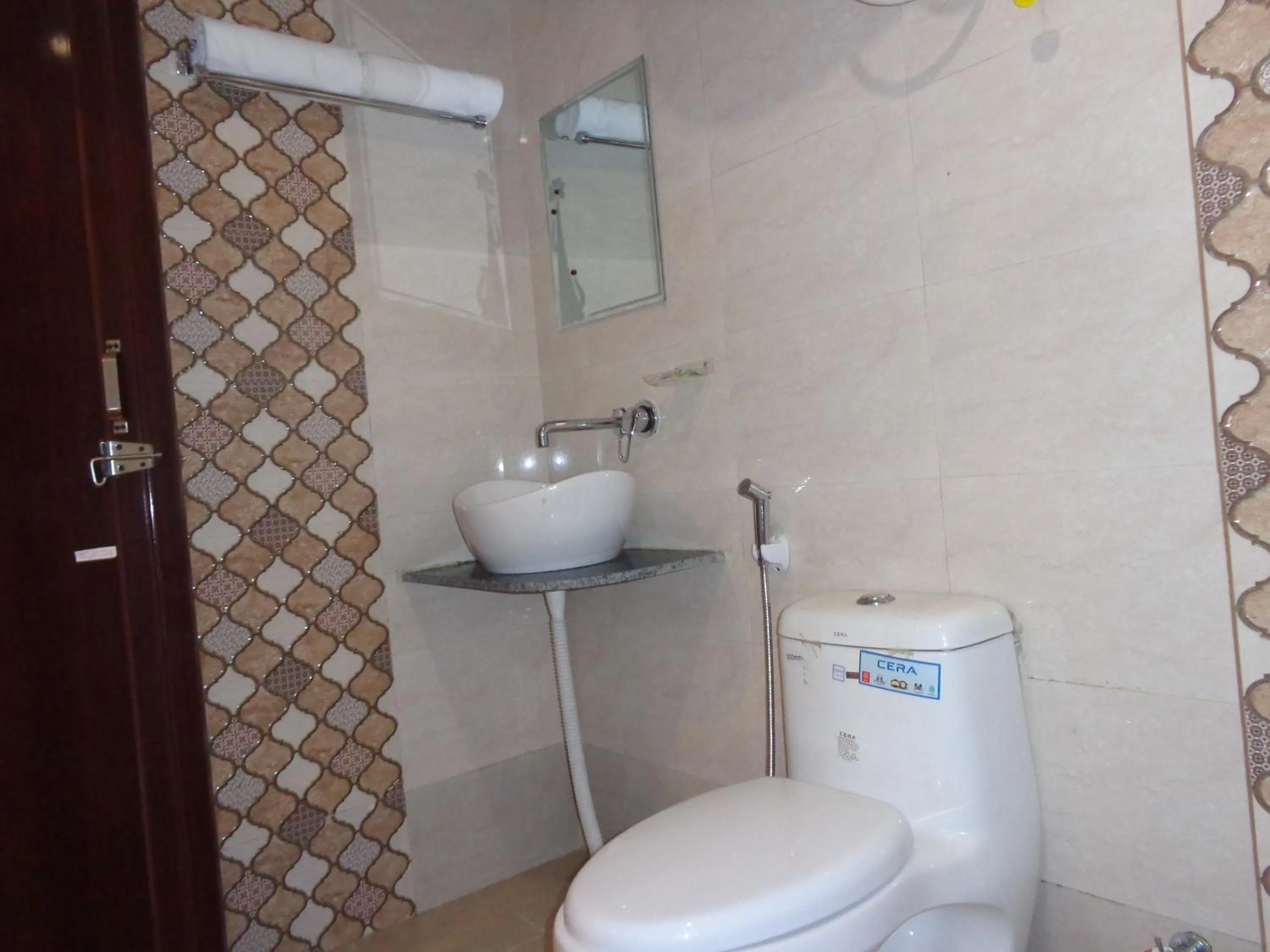 Bathroom in Rukmani Inn