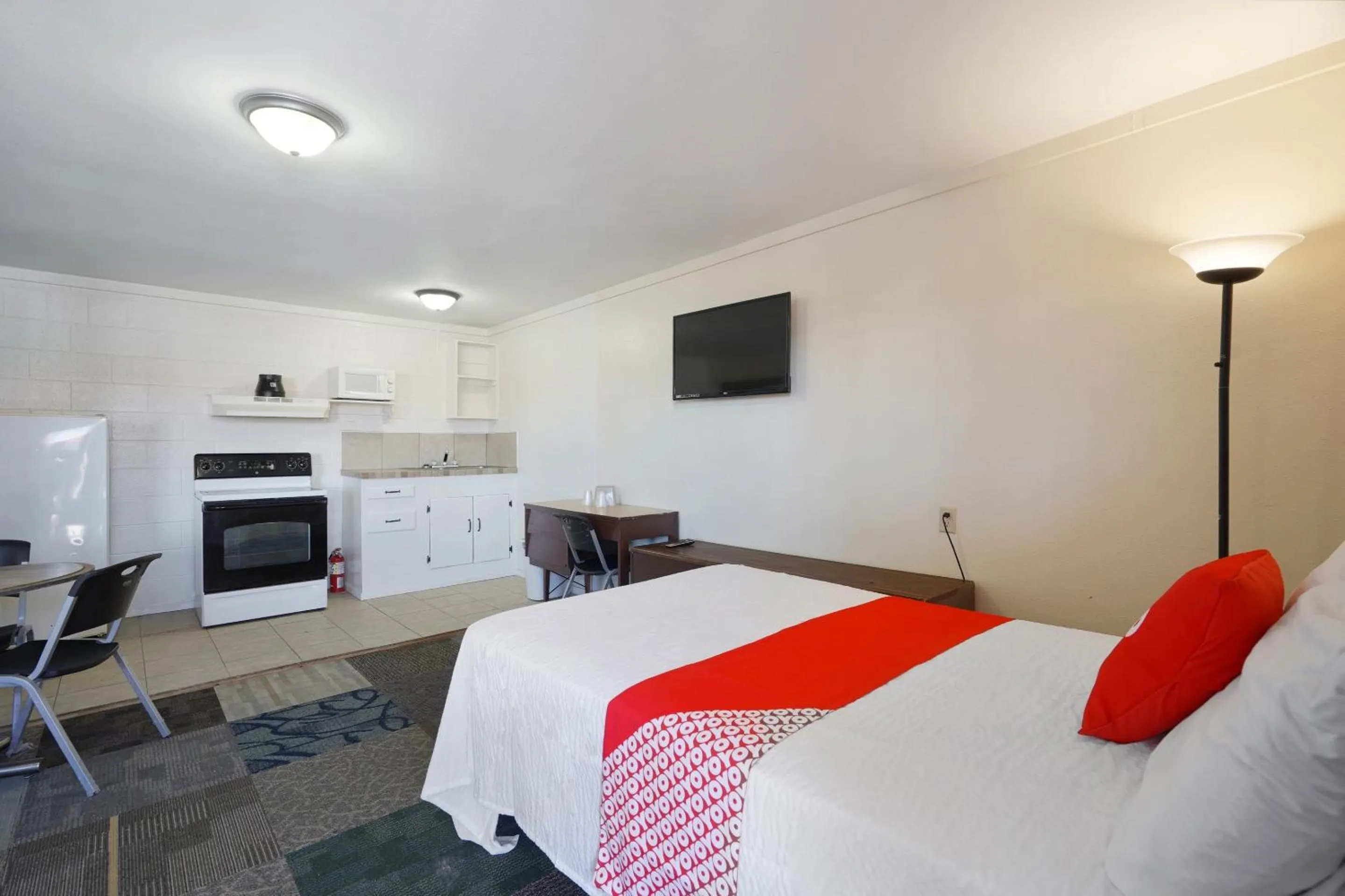 Bedroom, Bed in OYO Alpine TX near Big Bend National Park