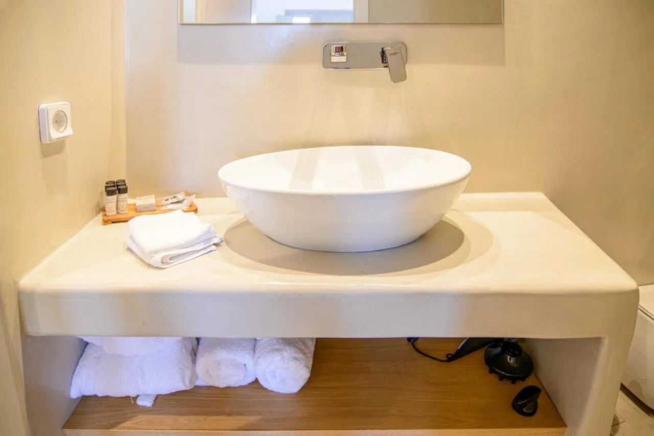 Bathroom in Adorno Oia