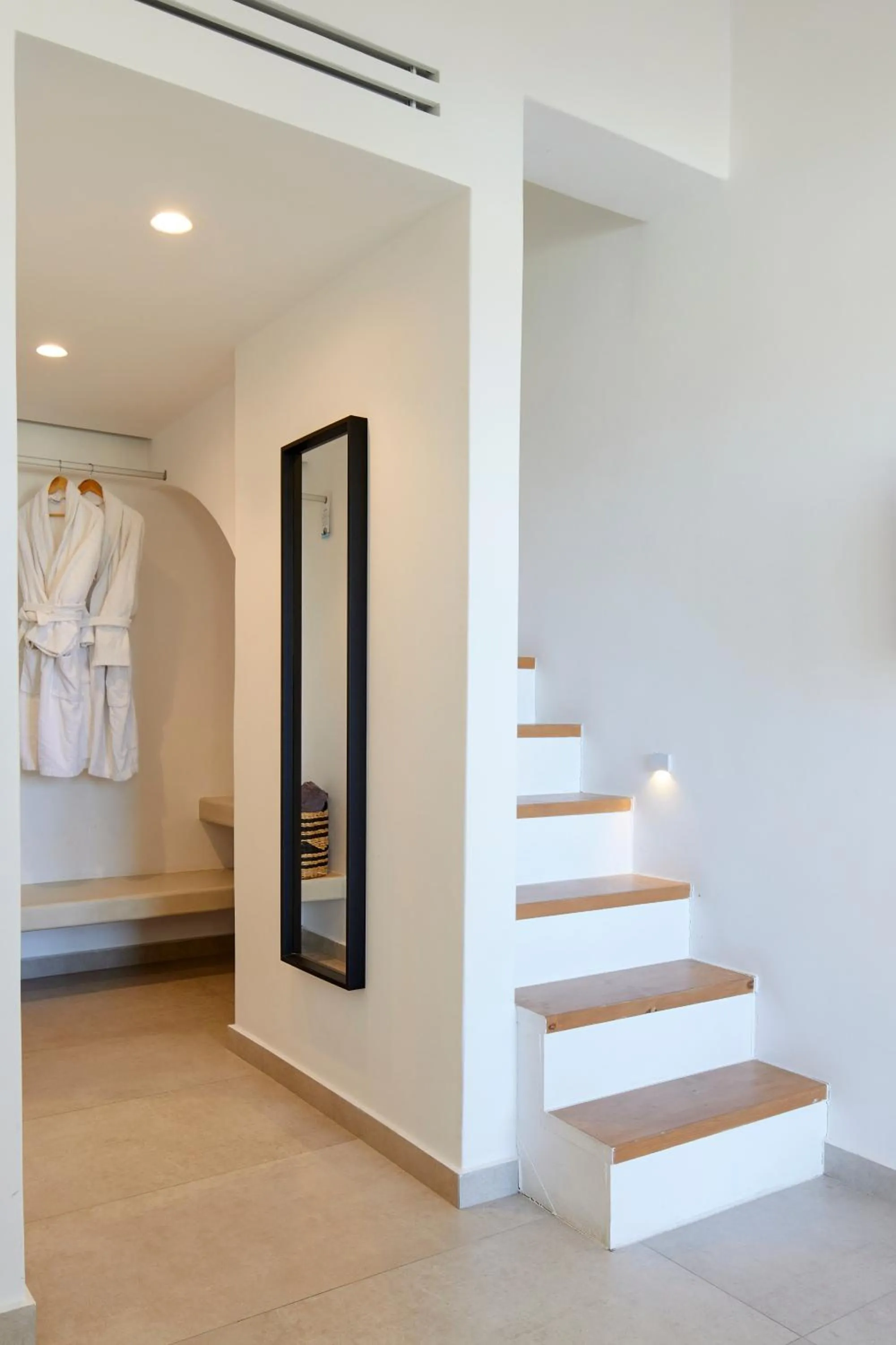 Decorative detail in Adorno Oia