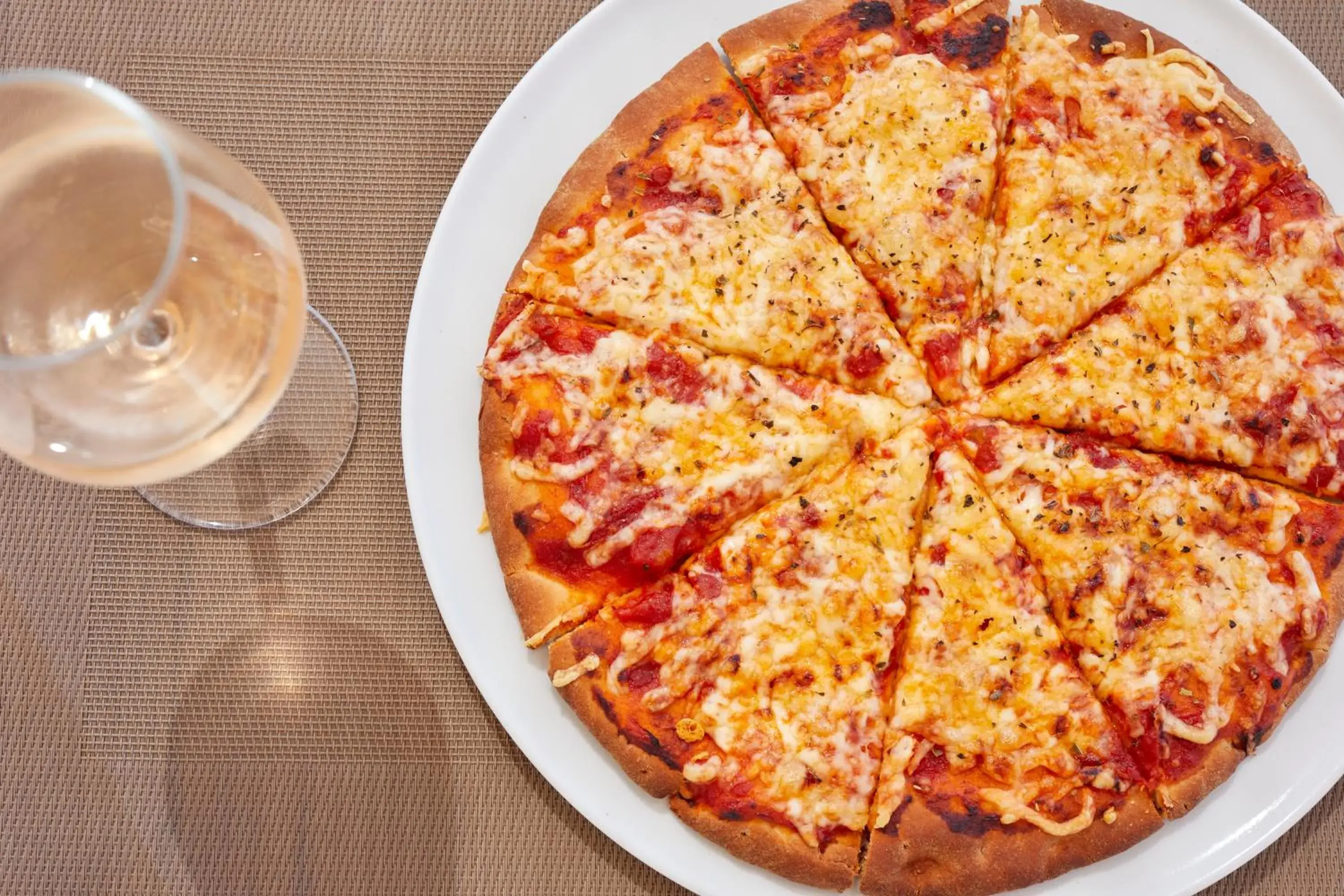 Food and drinks in Adorno Oia Food and drinks in Adorno Oia