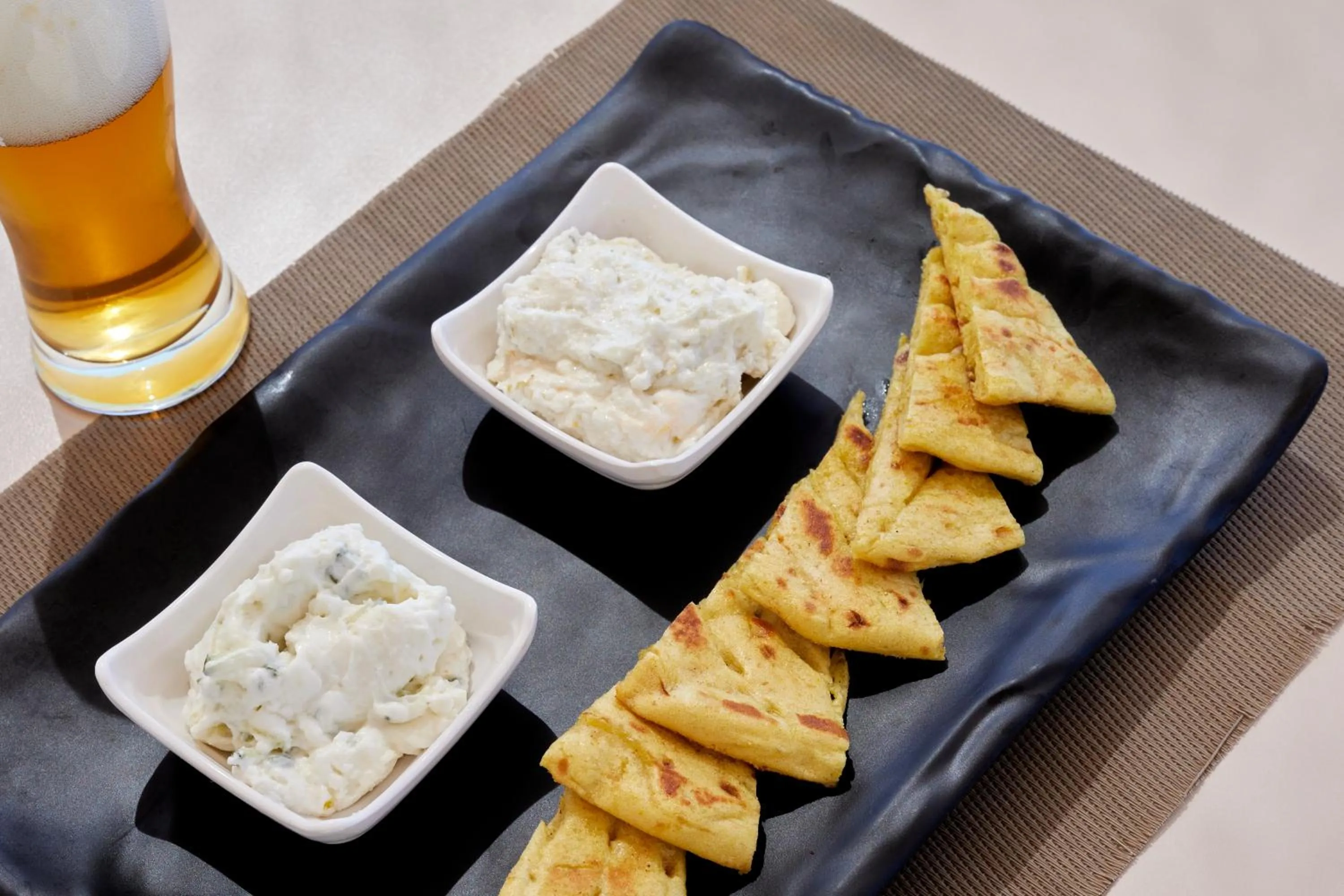 Food and drinks in Adorno Oia