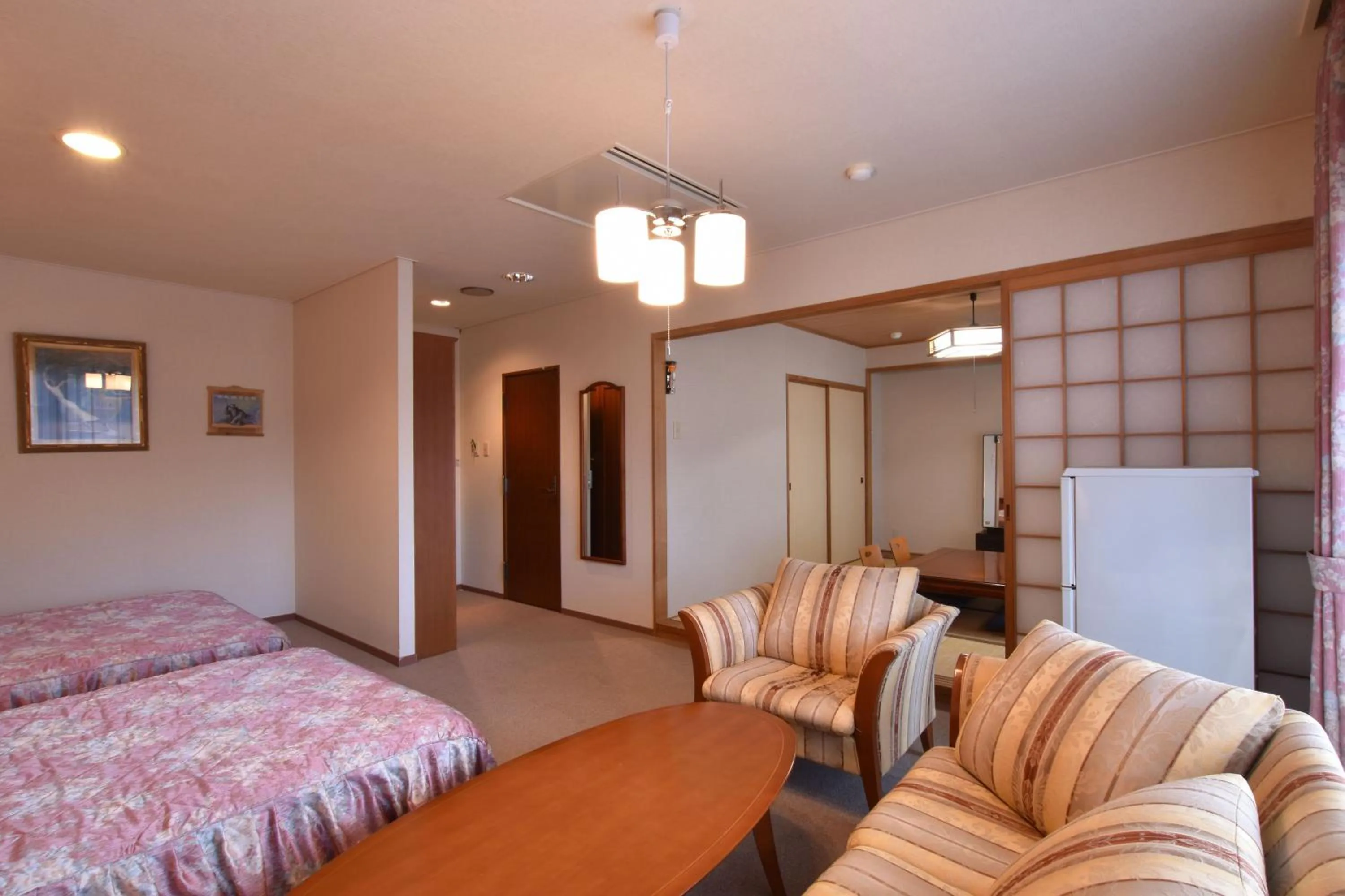 Photo of the whole room, Bed in Takinoue Hotel Keikoku