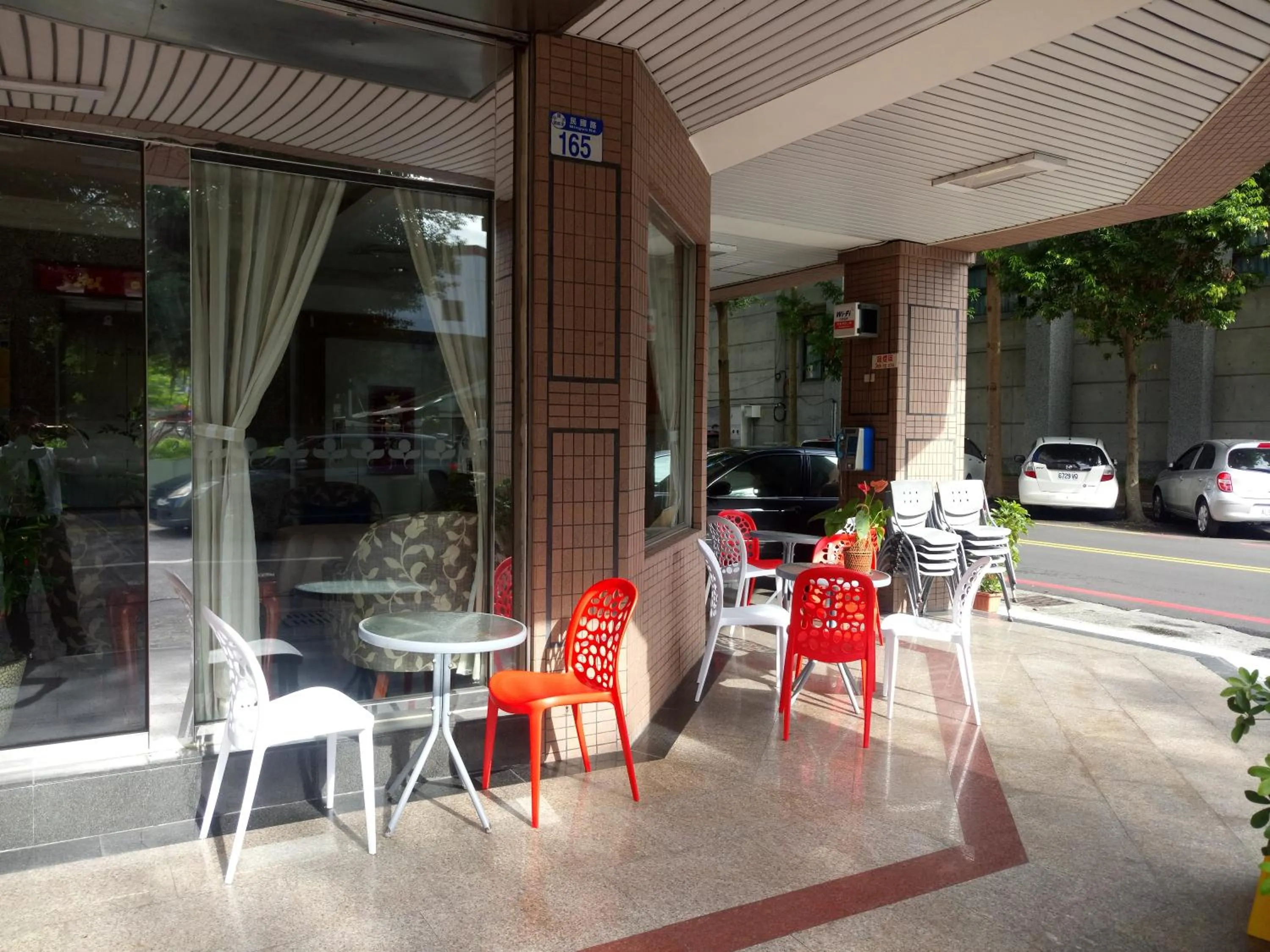 Area and facilities in Hua Tong Hotel
