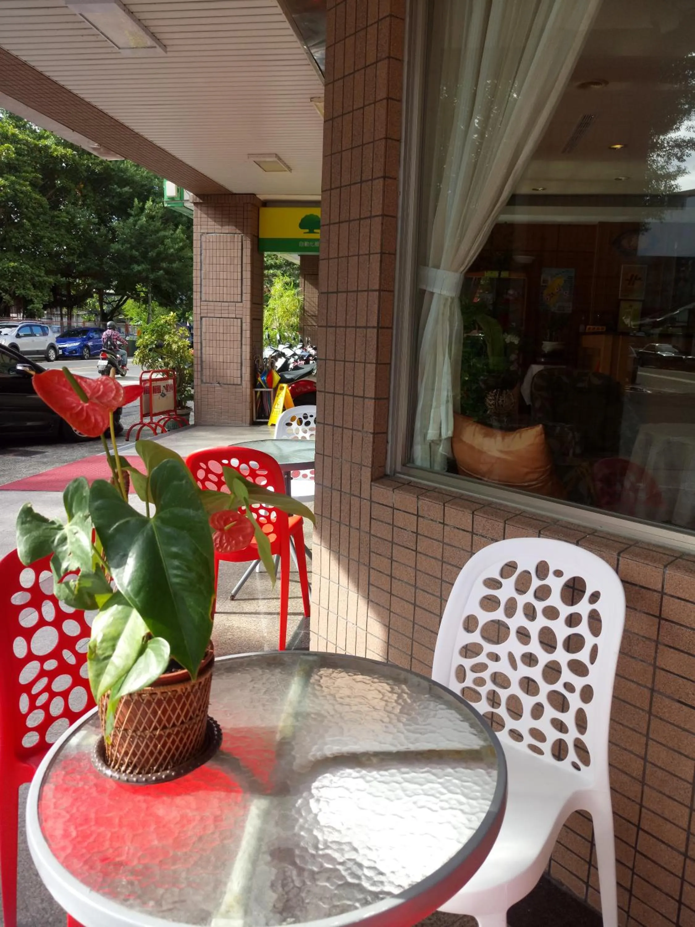 Day in Hua Tong Hotel