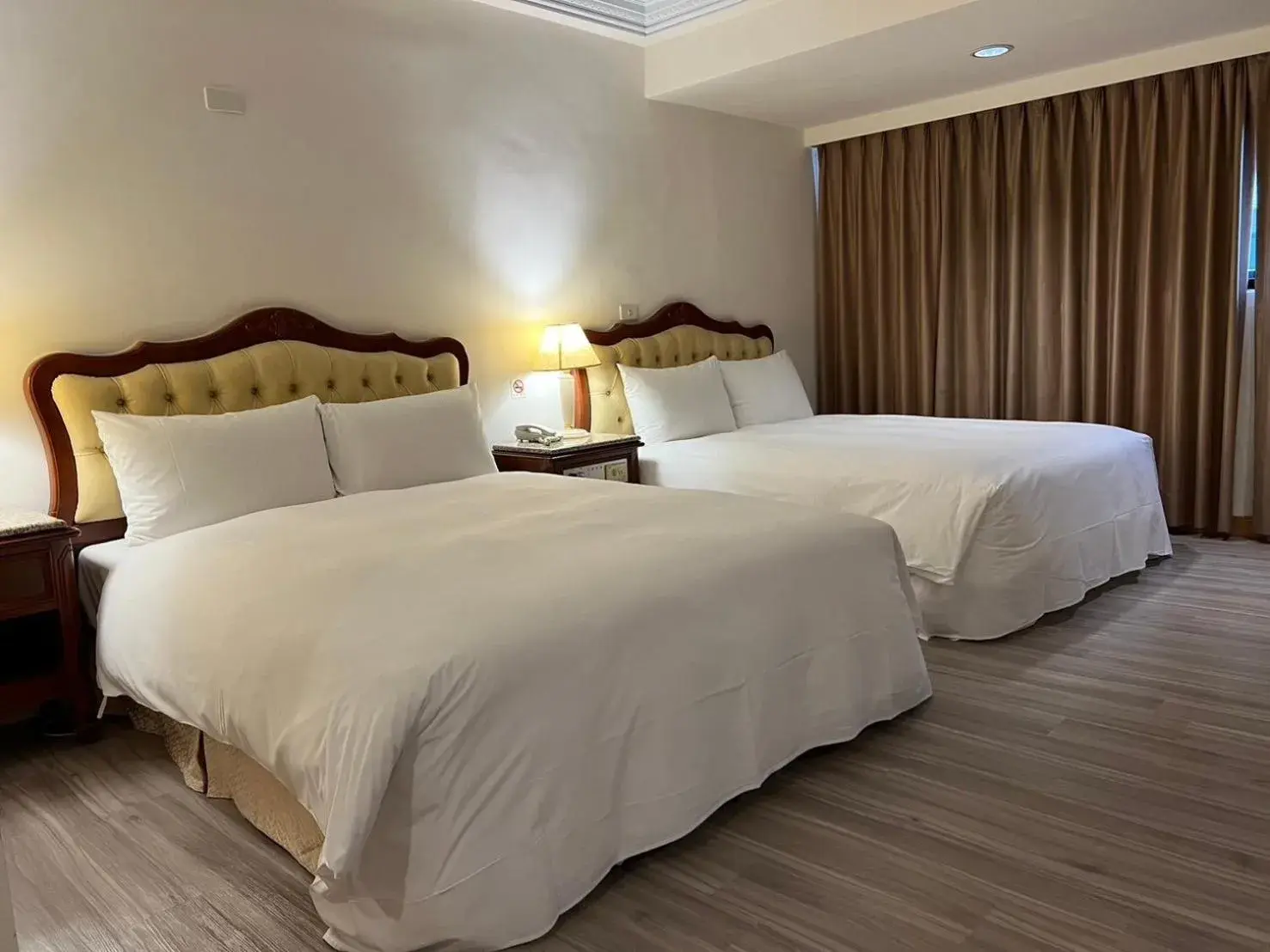 Economy Quadruple Room in Hua Tong Hotel Economy Quadruple Room in Hua Tong Hotel