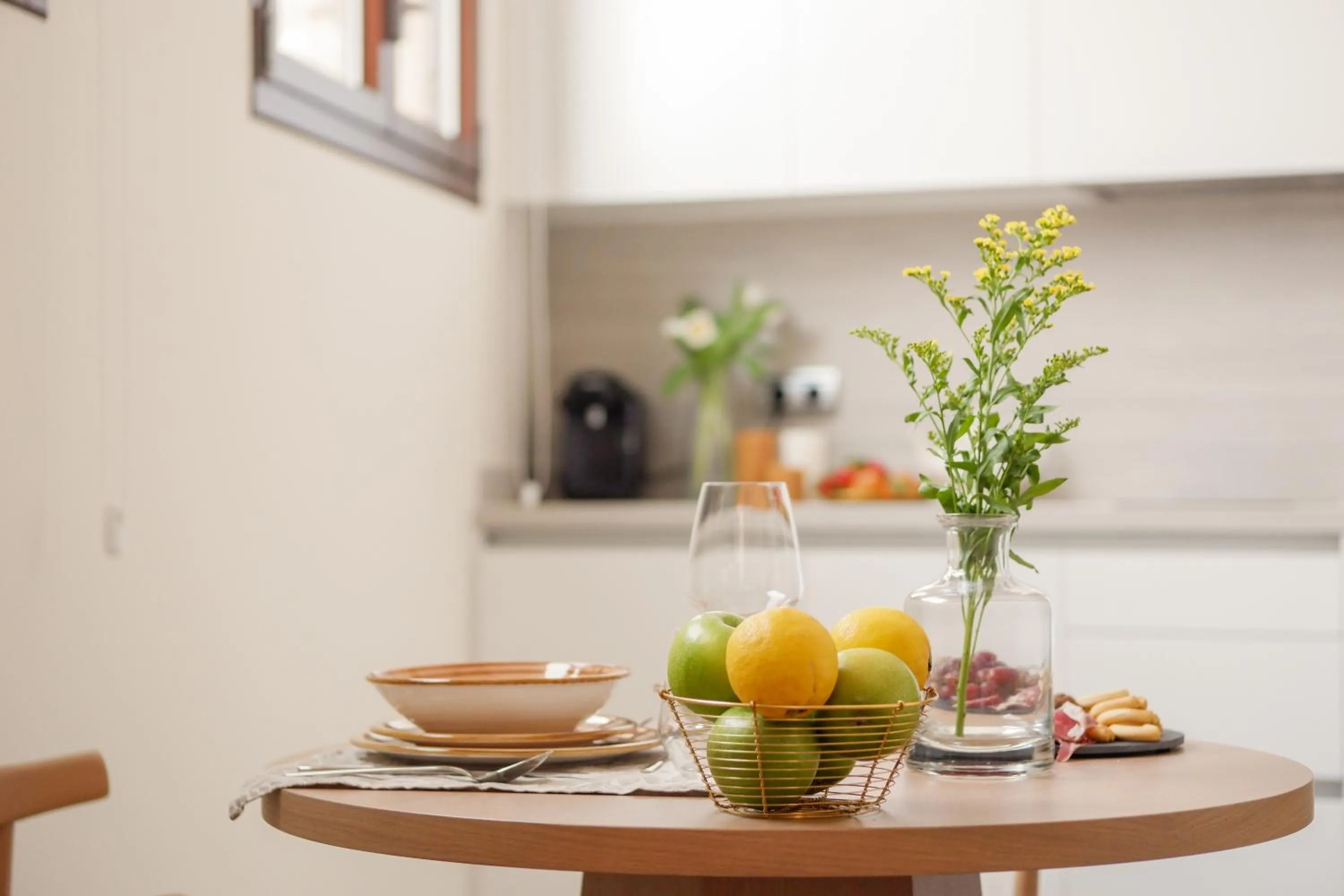 Dining area in U-Sense Sevilla Catedral