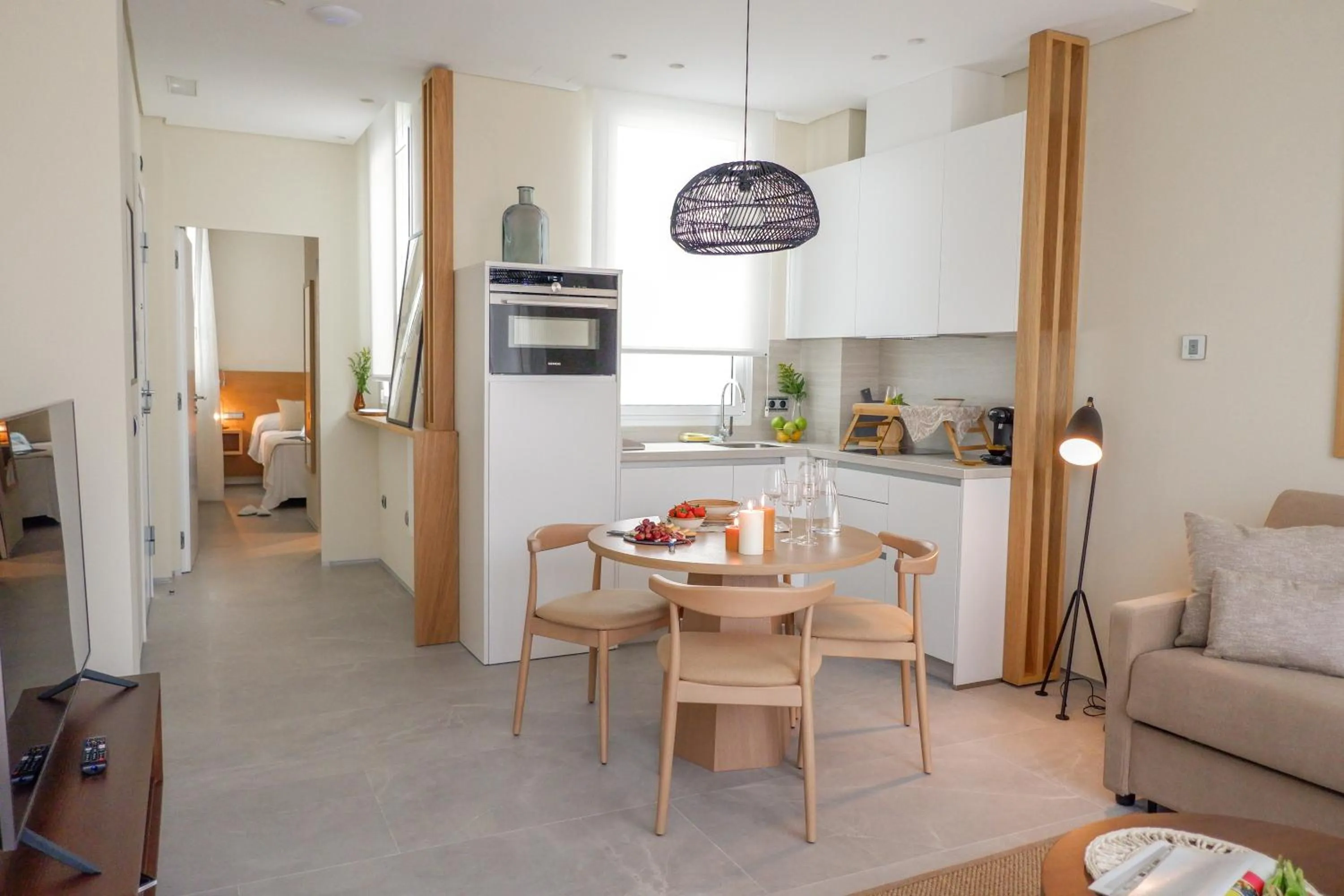 Dining area in U-Sense Sevilla Catedral