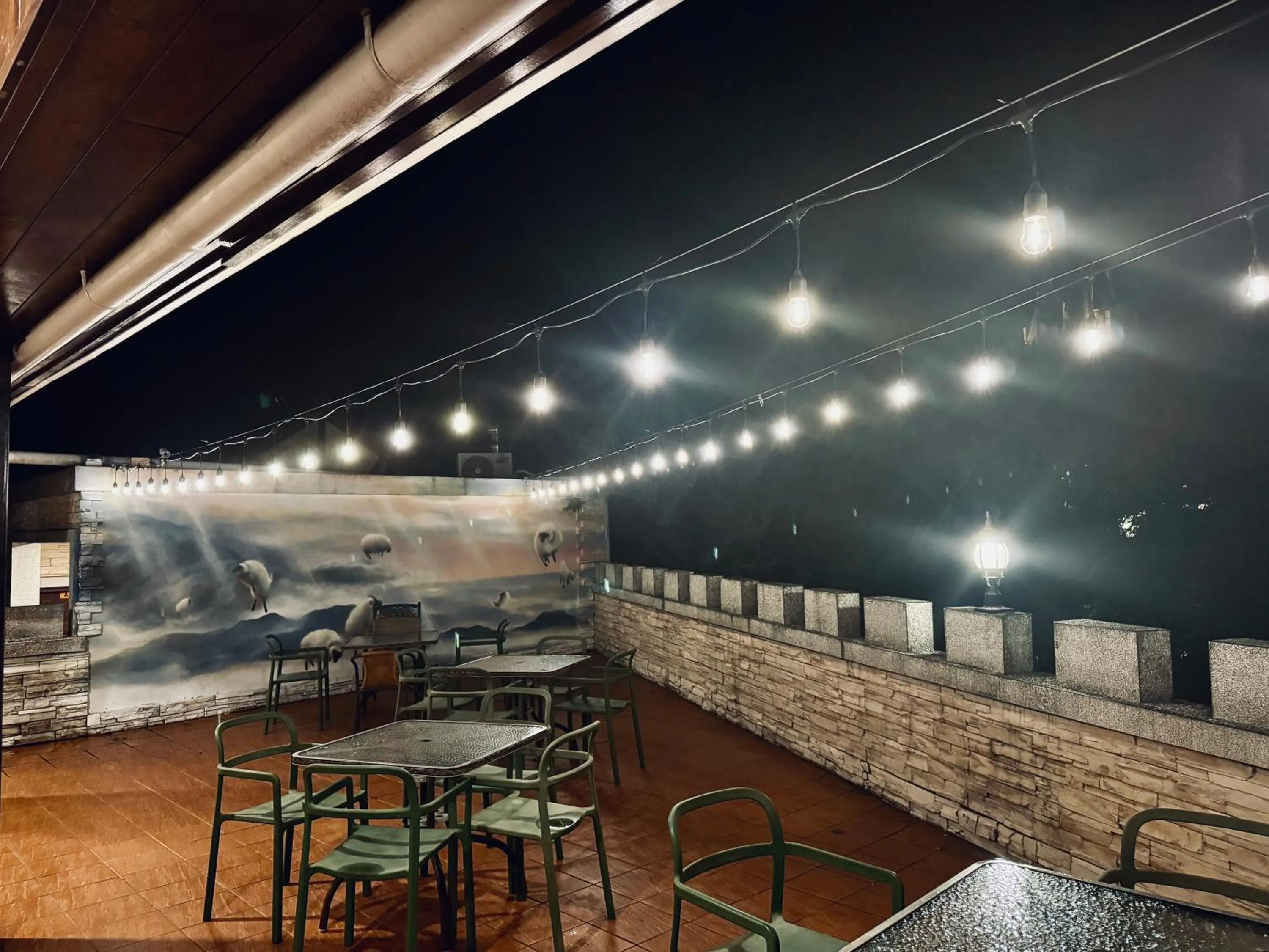 Night in Spring Ground Resort