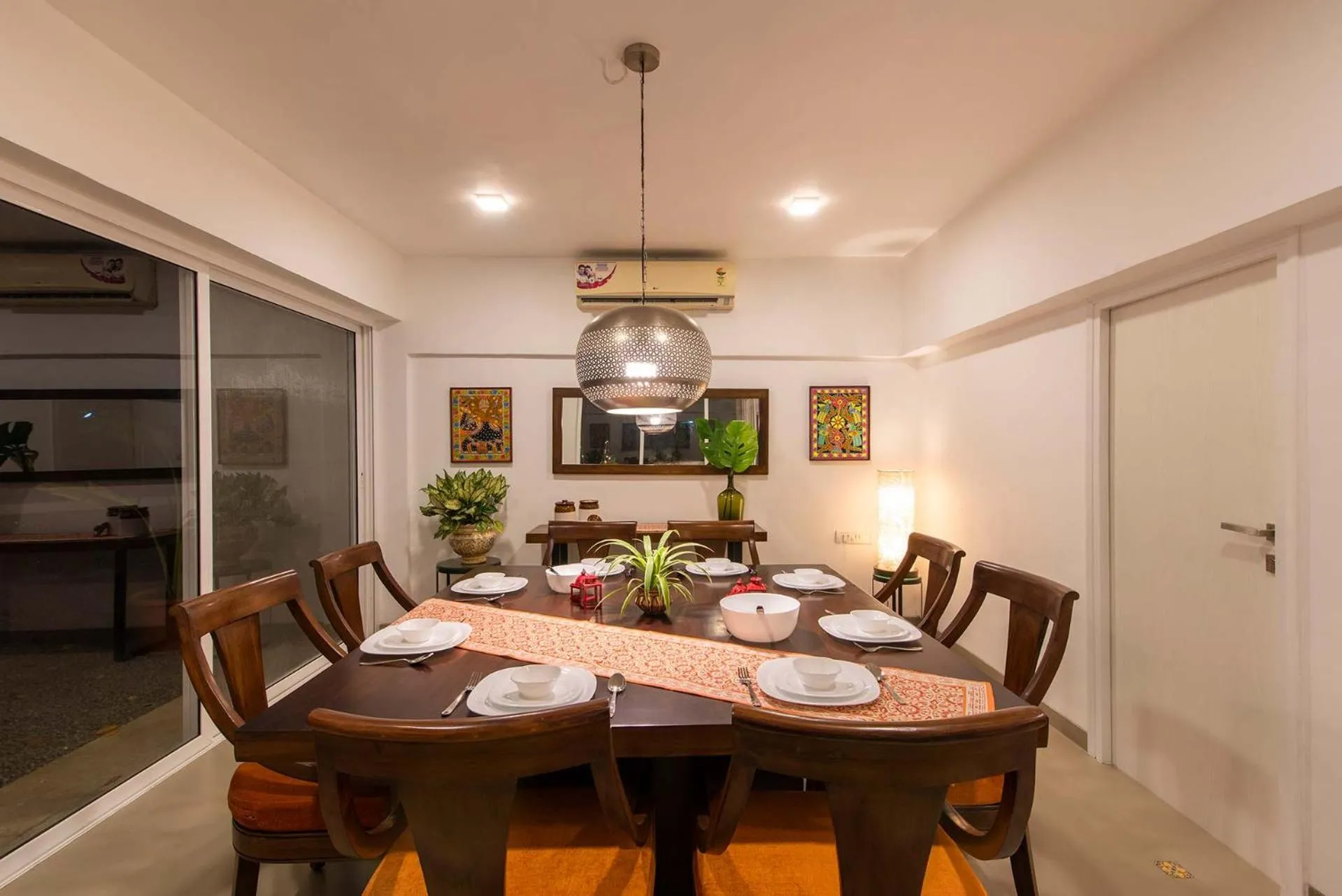 Dining area in El Cottage by StayVista - An enchanting escape with Scenic views, Colonial decor & Private plunge pool