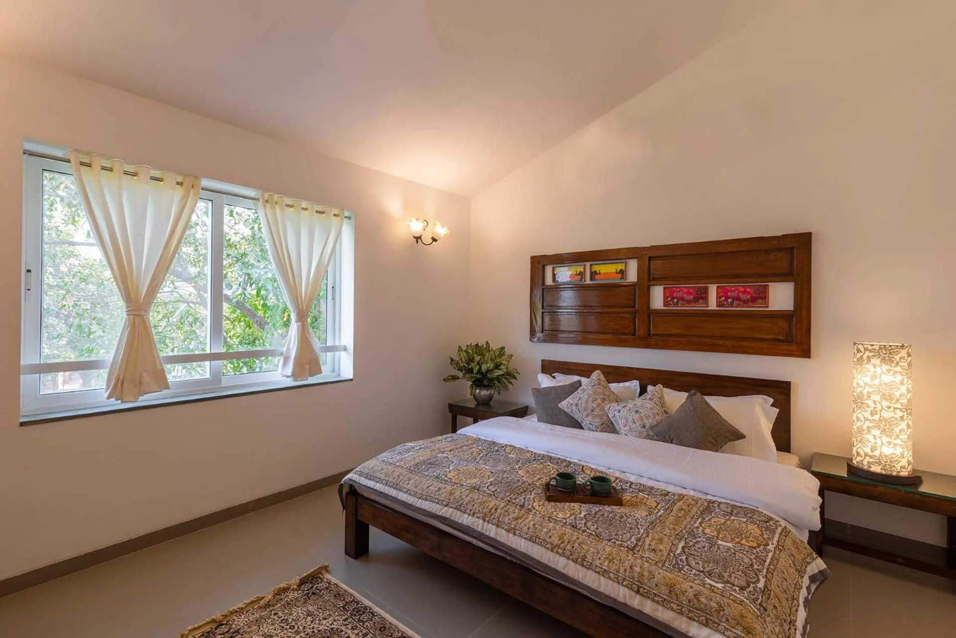 Bedroom, Bed in El Cottage by StayVista - An enchanting escape with Scenic views, Colonial decor & Private plunge pool