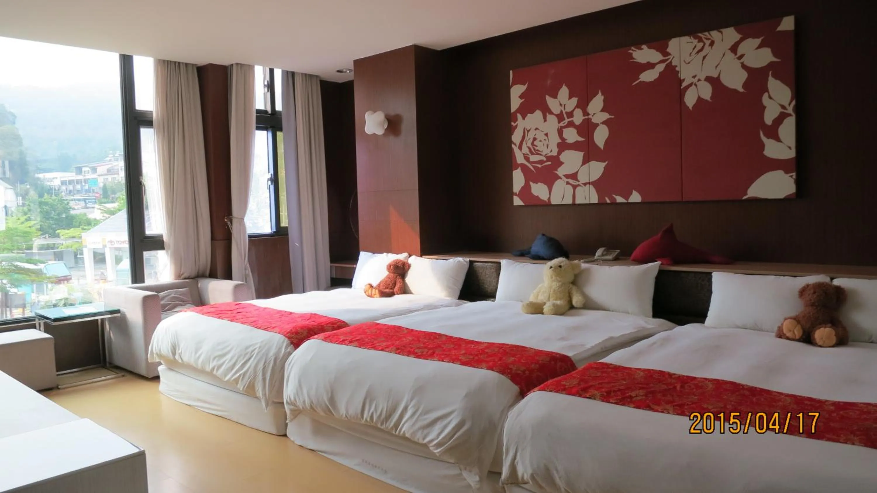 Bedroom, Bed in Tanhui Modern Hotel