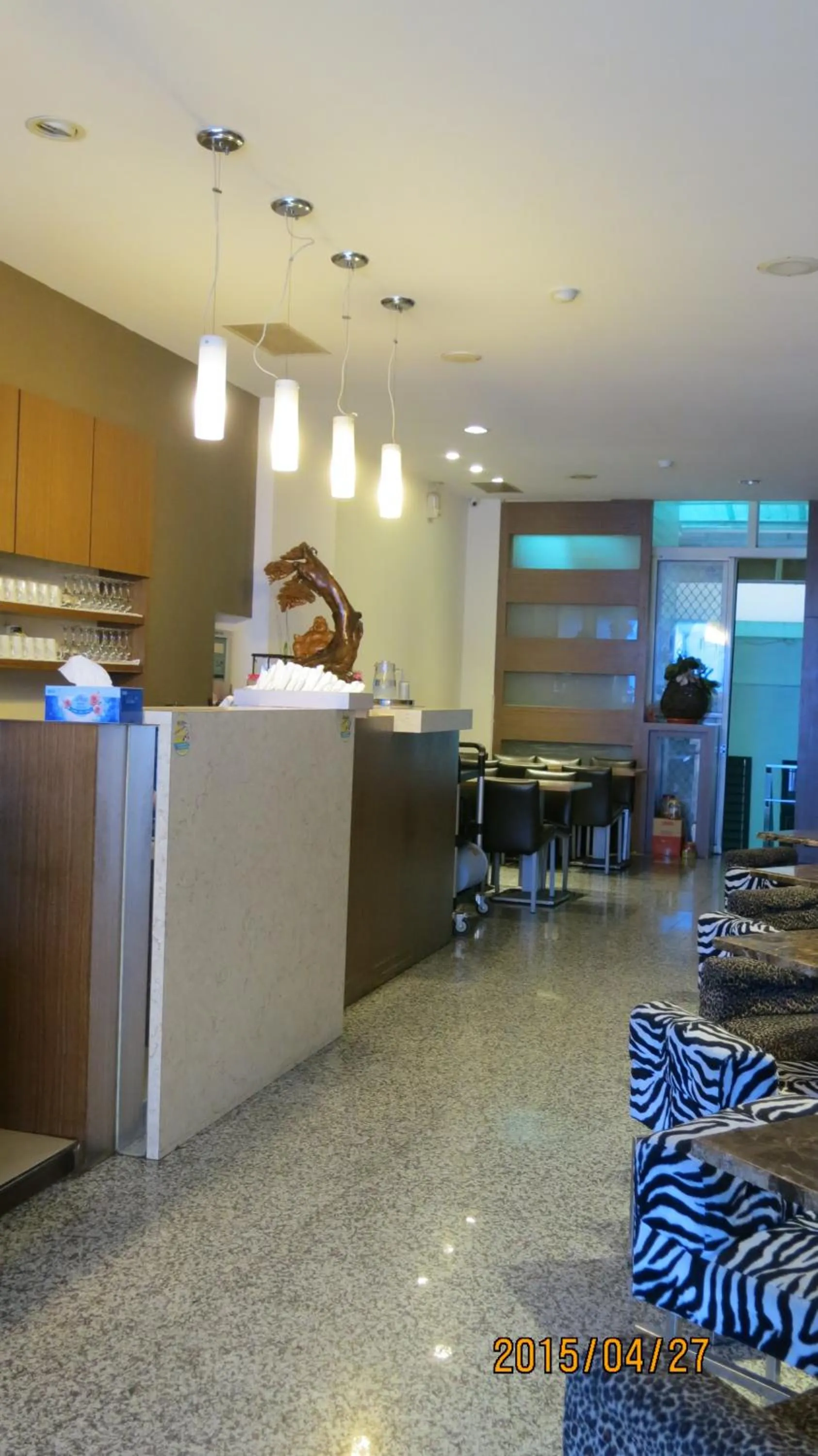 Dining area in Tanhui Modern Hotel