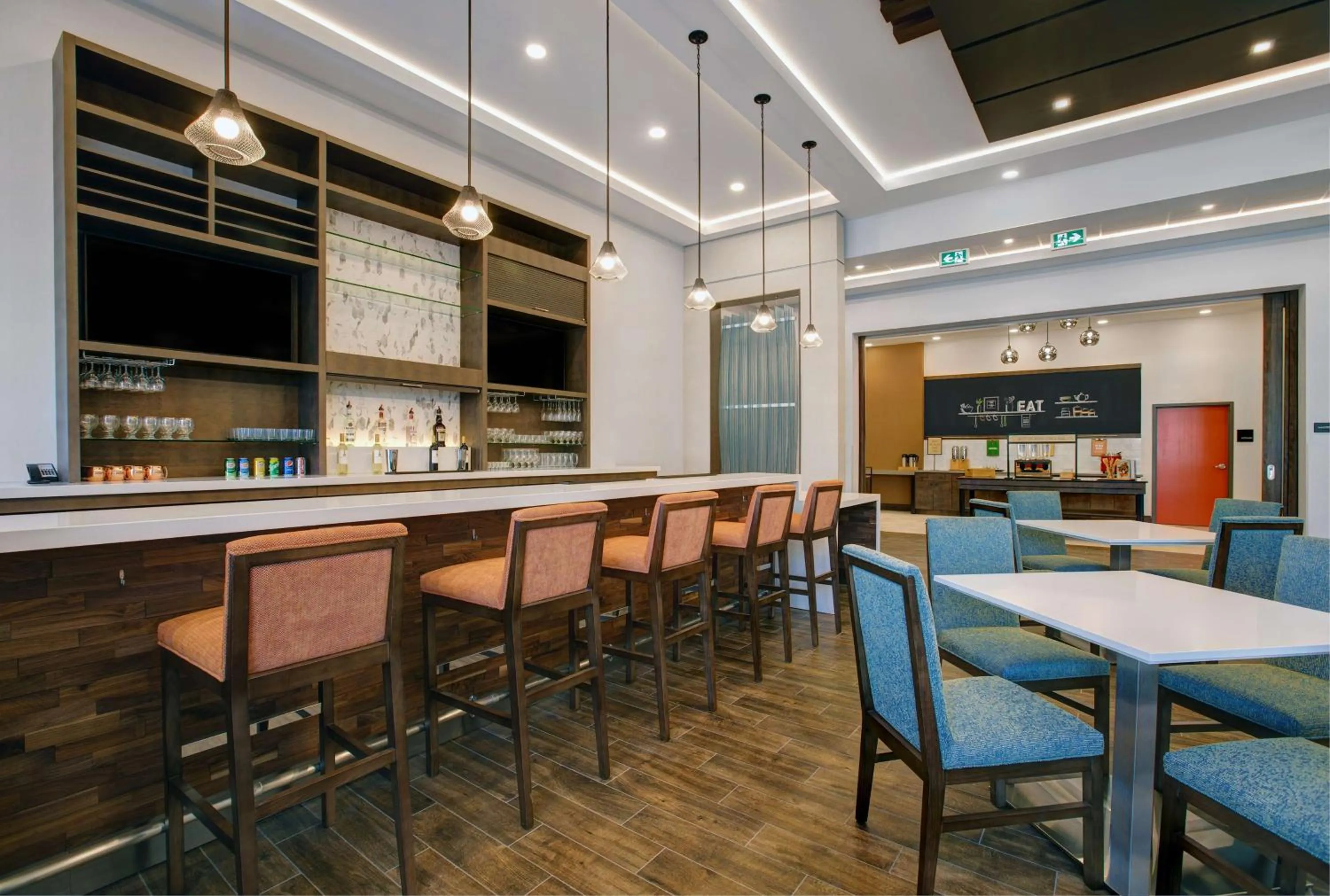 Breakfast in Hampton Inn & Suites By Hilton Waterloo St. Jacobs