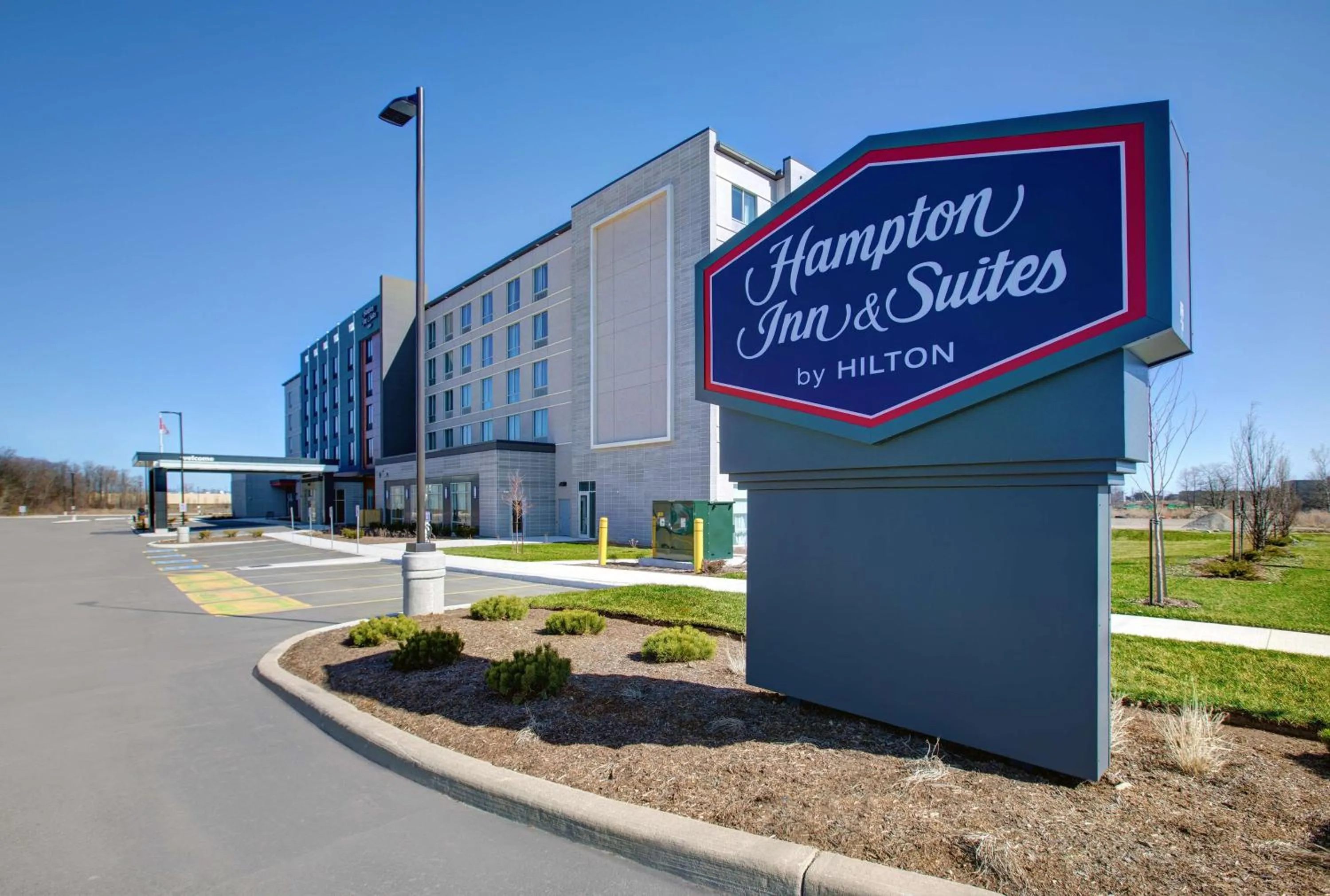 Property building in Hampton Inn & Suites By Hilton Waterloo St. Jacobs