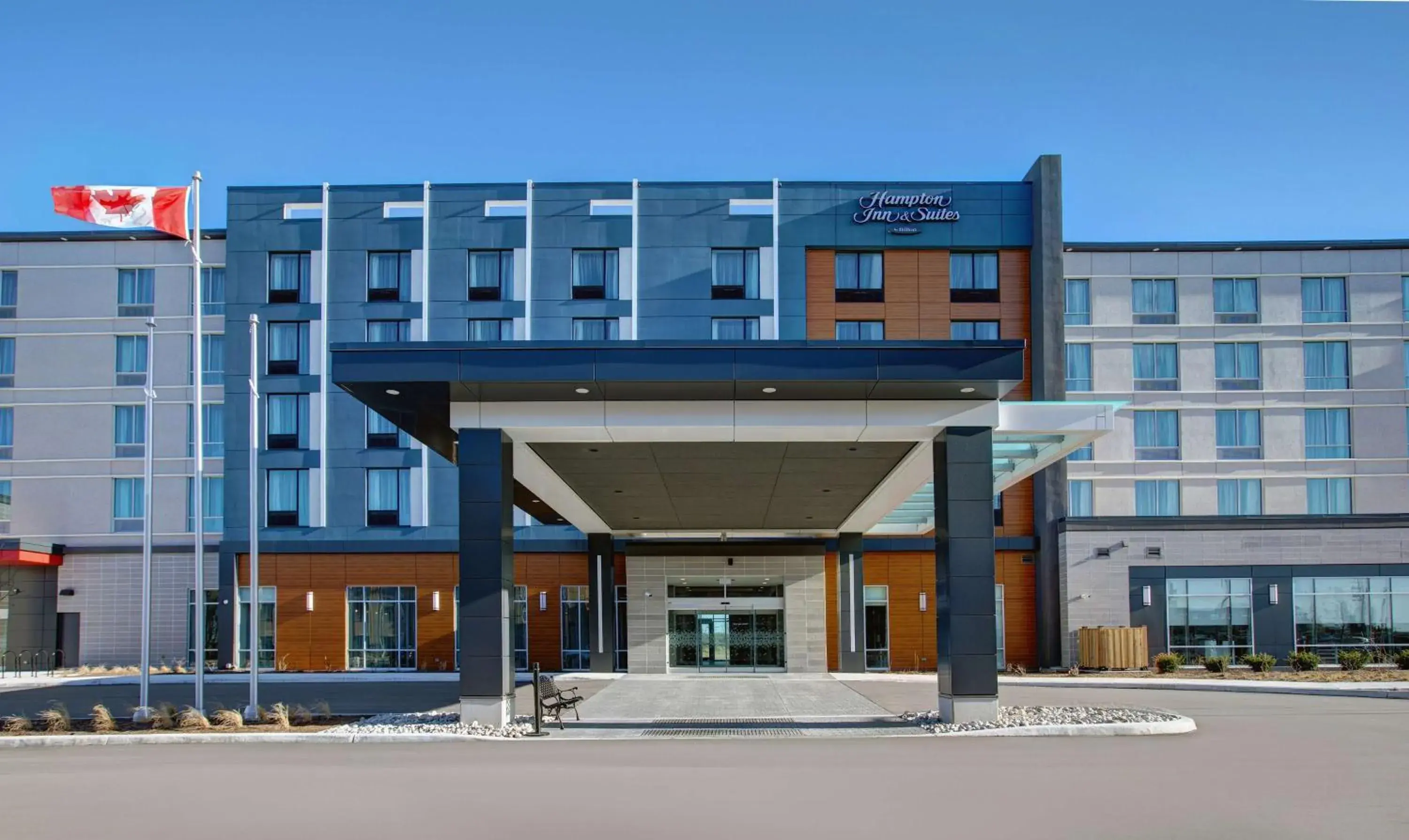 Property building in Hampton Inn & Suites By Hilton Waterloo St. Jacobs Property building in Hampton Inn & Suites By Hilton Waterloo St. Jacobs