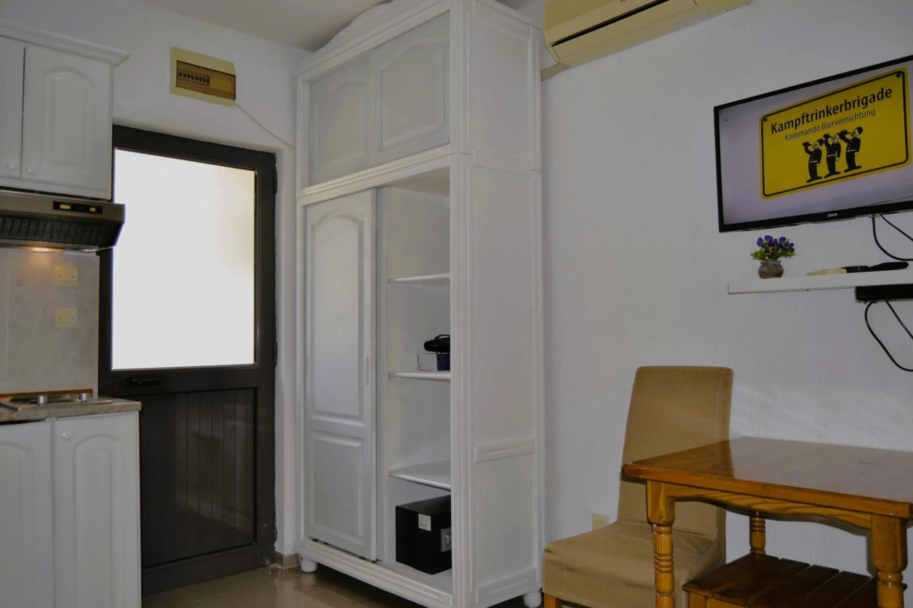 TV and multimedia in Yeshill Apart & Studio