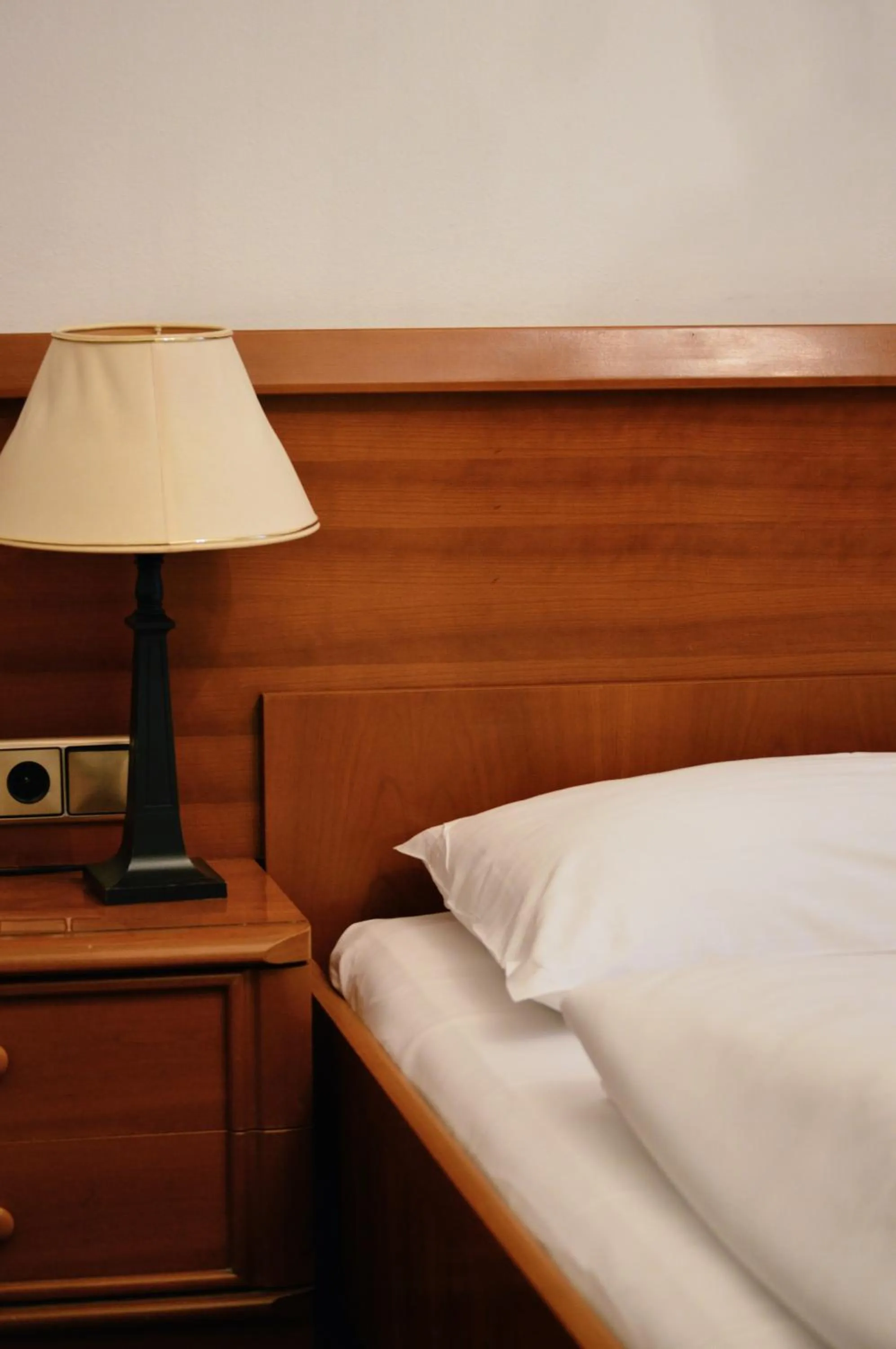 Bed in Hotel Pension Lumes - Self Check In