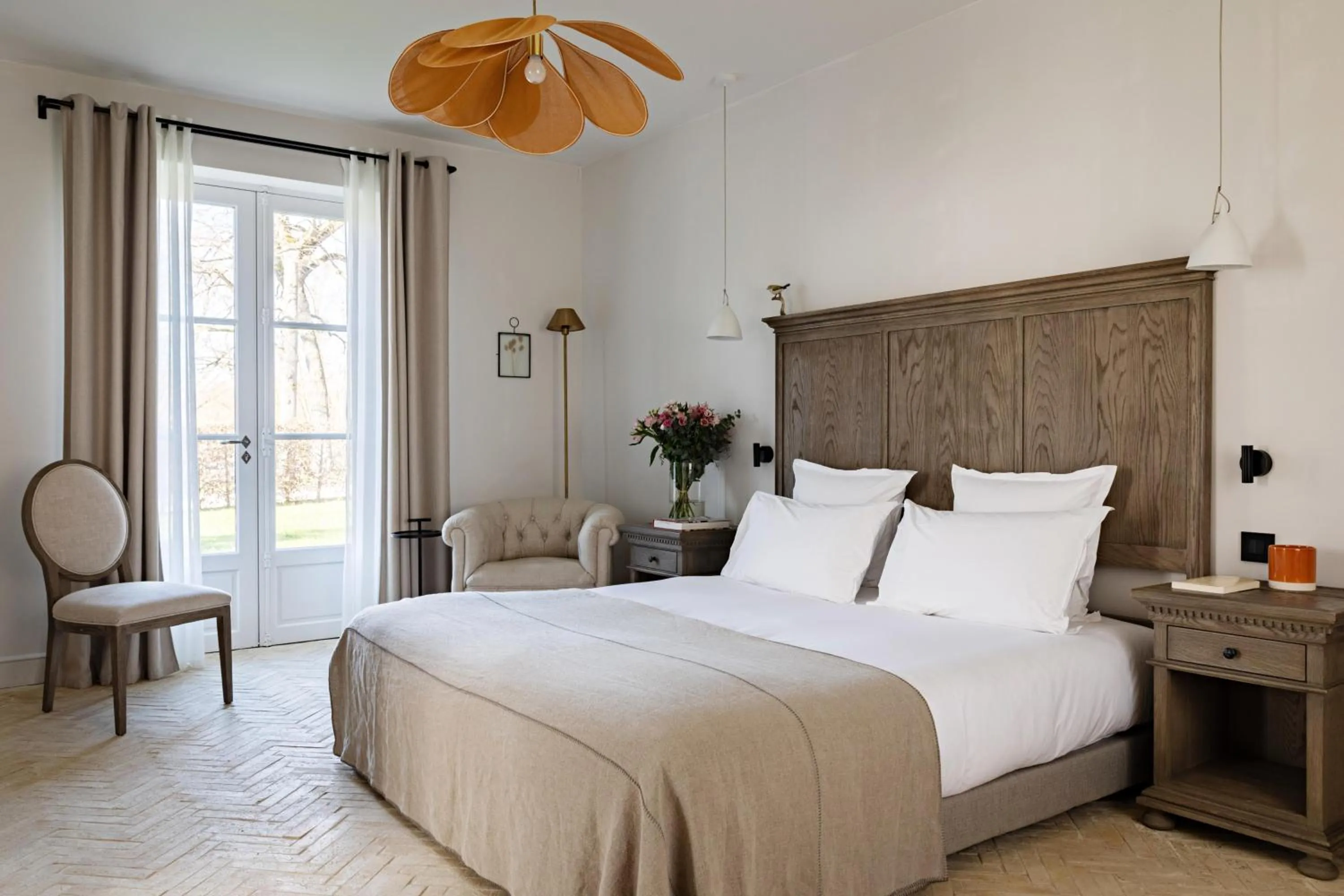 Bed in Domaine de Primard - Fontenille Collection