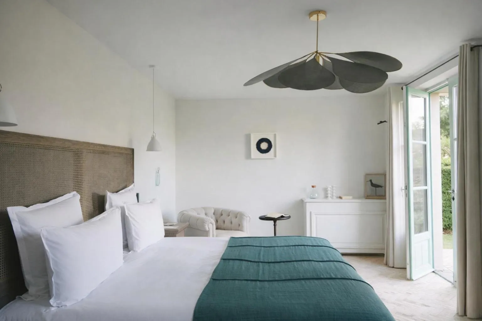 Bed in Domaine de Primard - Fontenille Collection