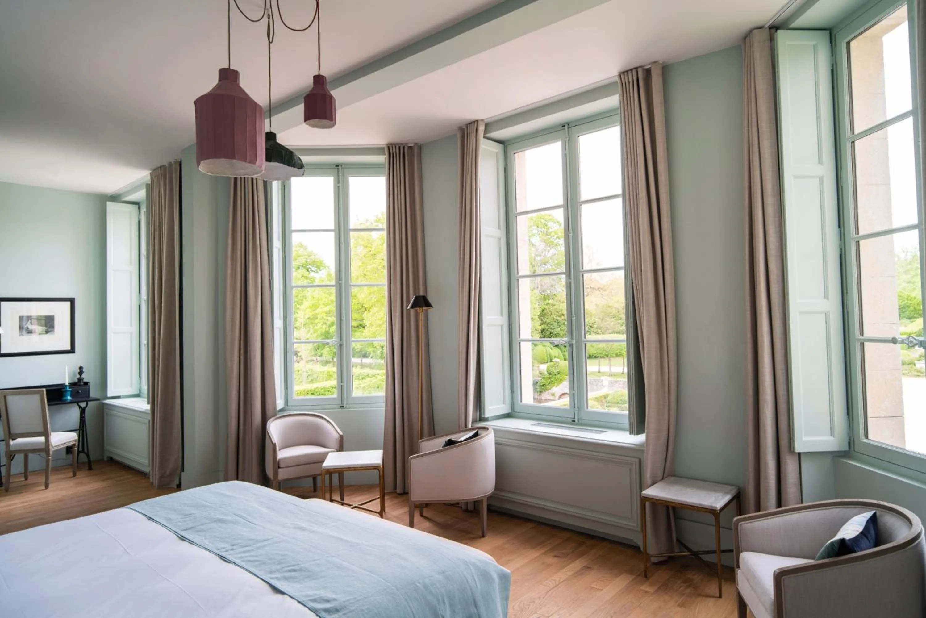 Bed in Domaine de Primard - Fontenille Collection