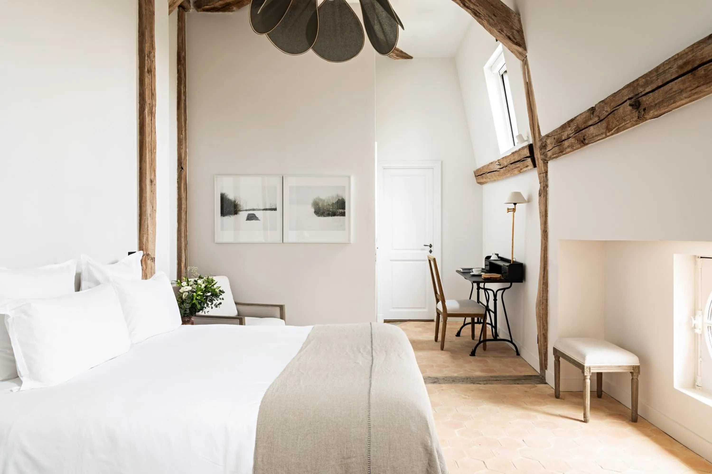 Bed in Domaine de Primard - Fontenille Collection