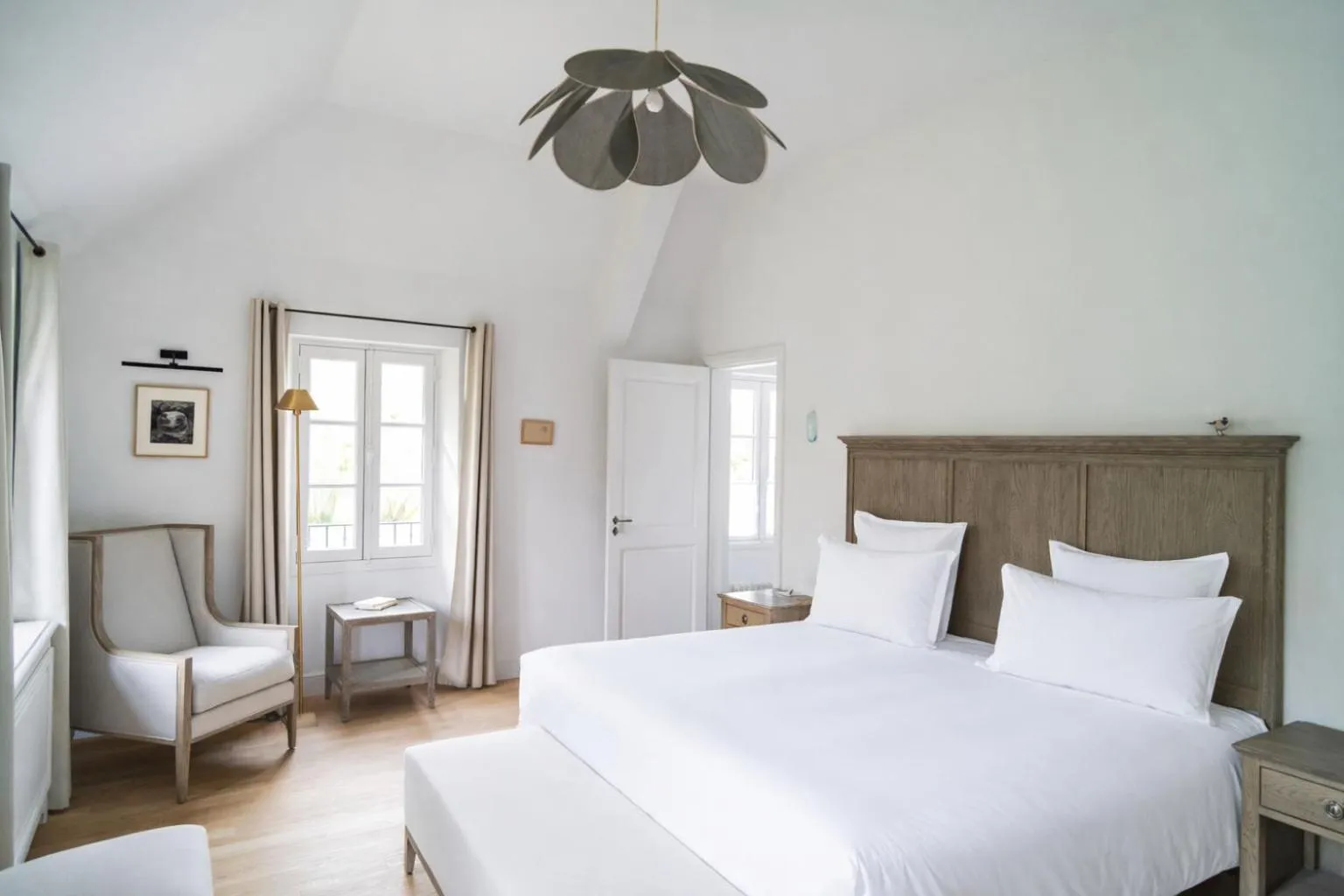 Bed in Domaine de Primard - Fontenille Collection