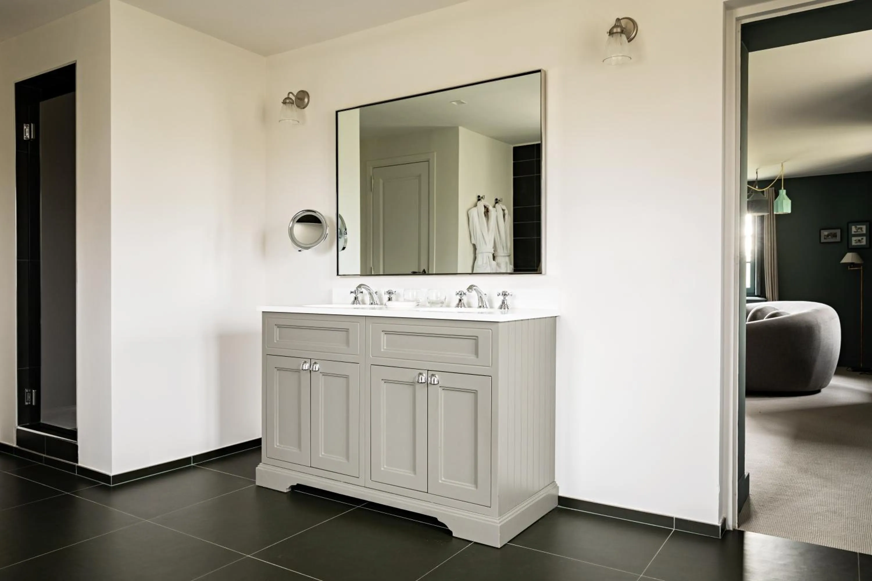 Bedroom in Domaine de Primard - Fontenille Collection