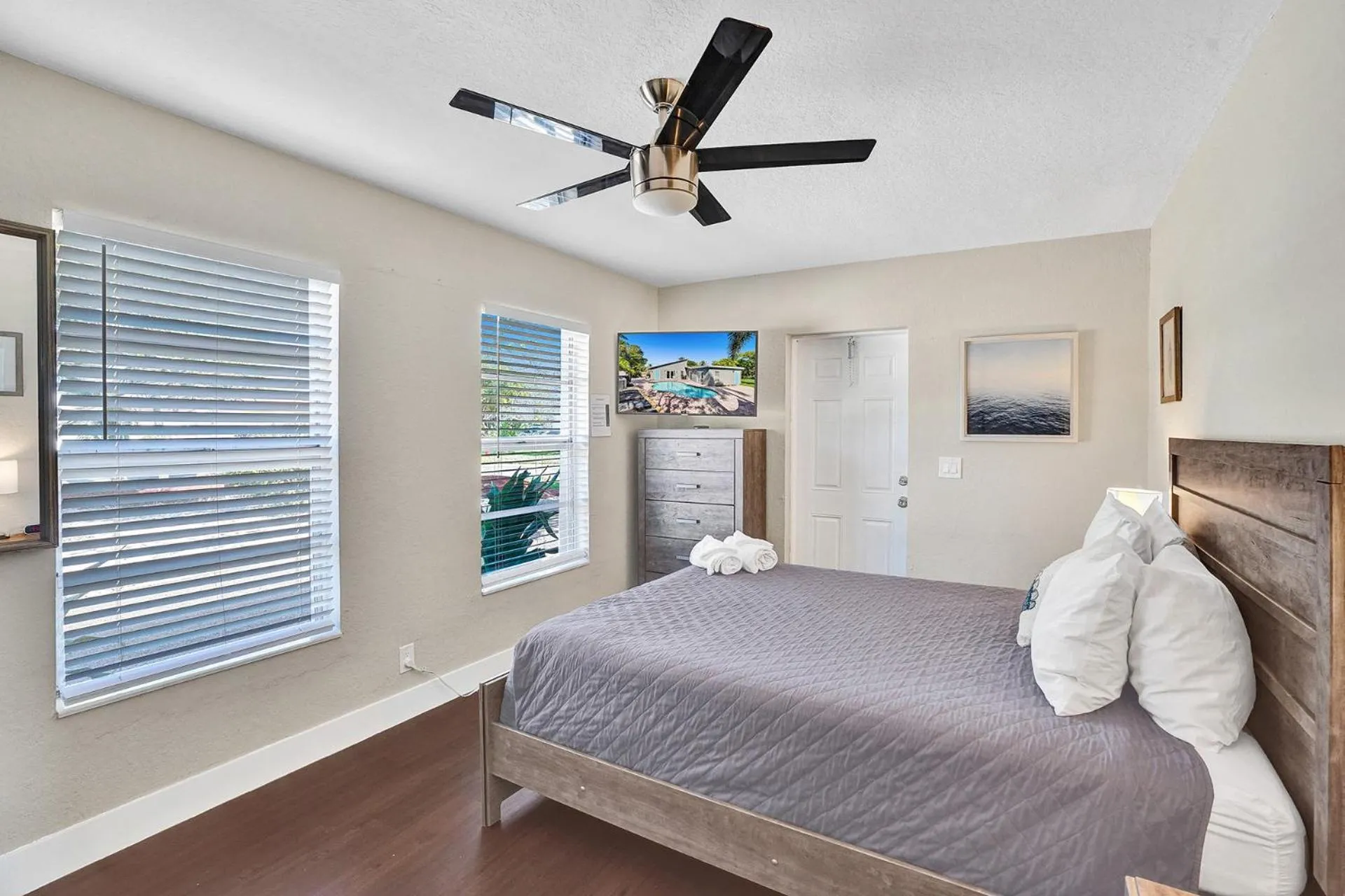 Bed in Pompano Beach House