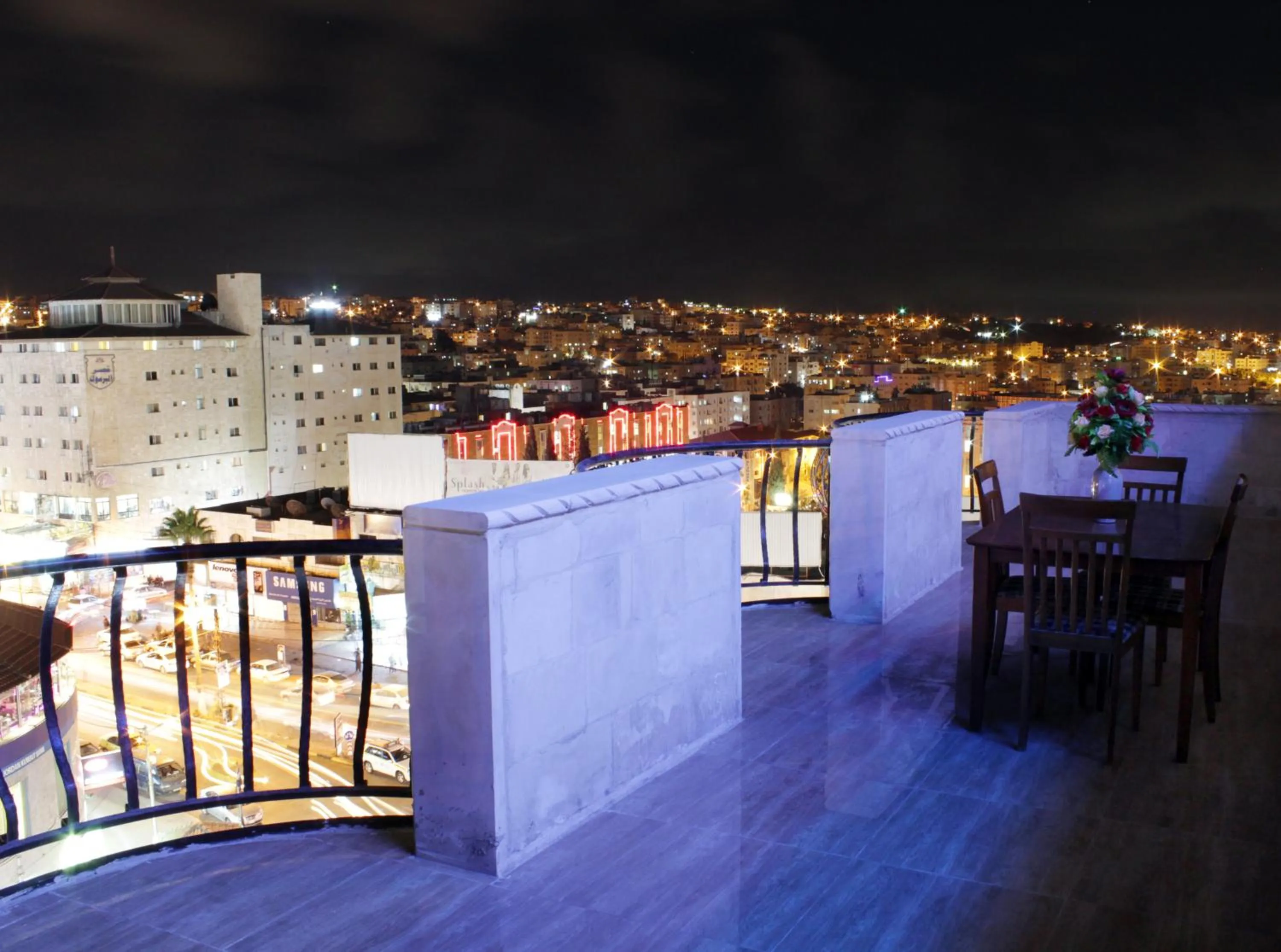 Night in Nahas Plaza