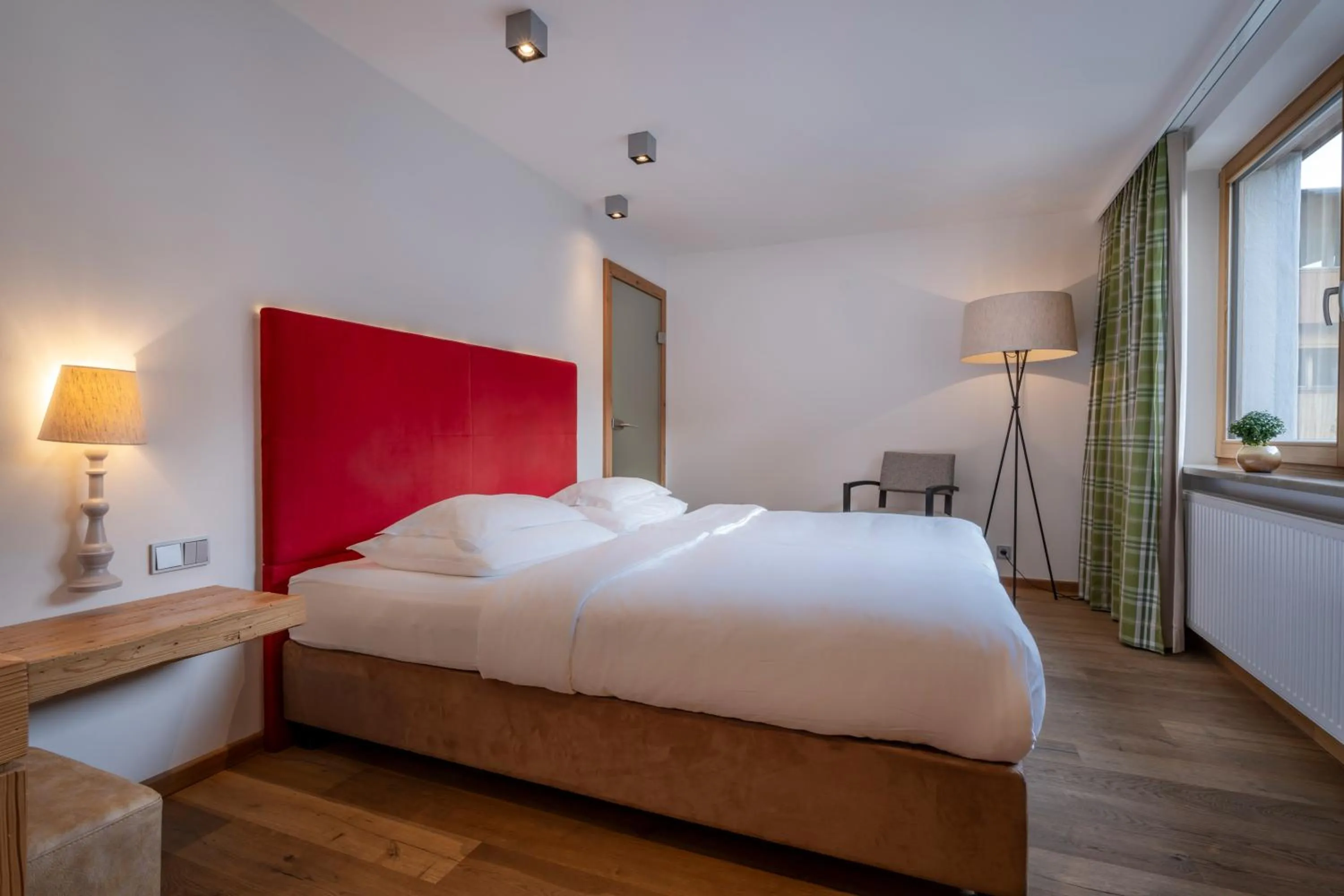 Photo of the whole room, Bed in Hotel Der Bär