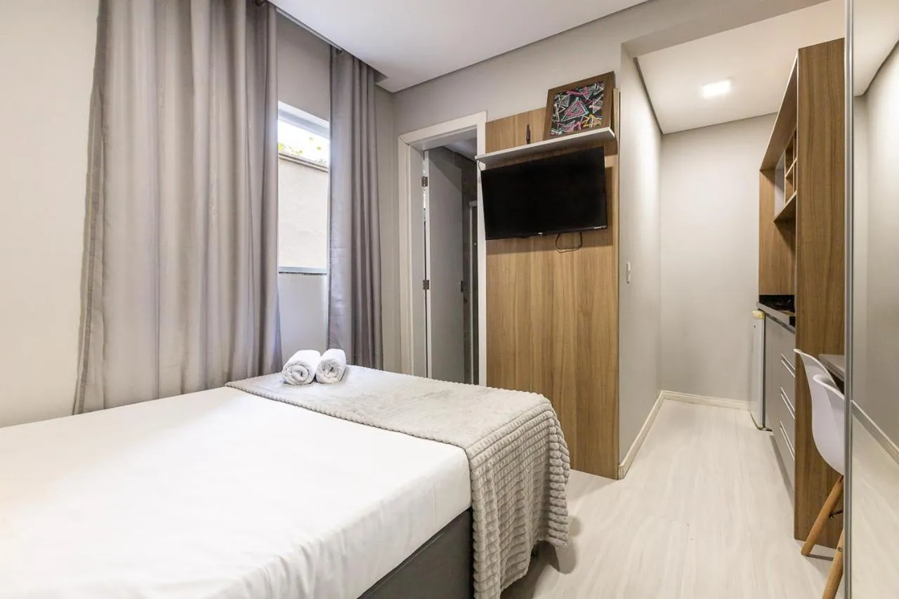 Bed in 09- Studio lindamente decorado! Ideal para casal!!!