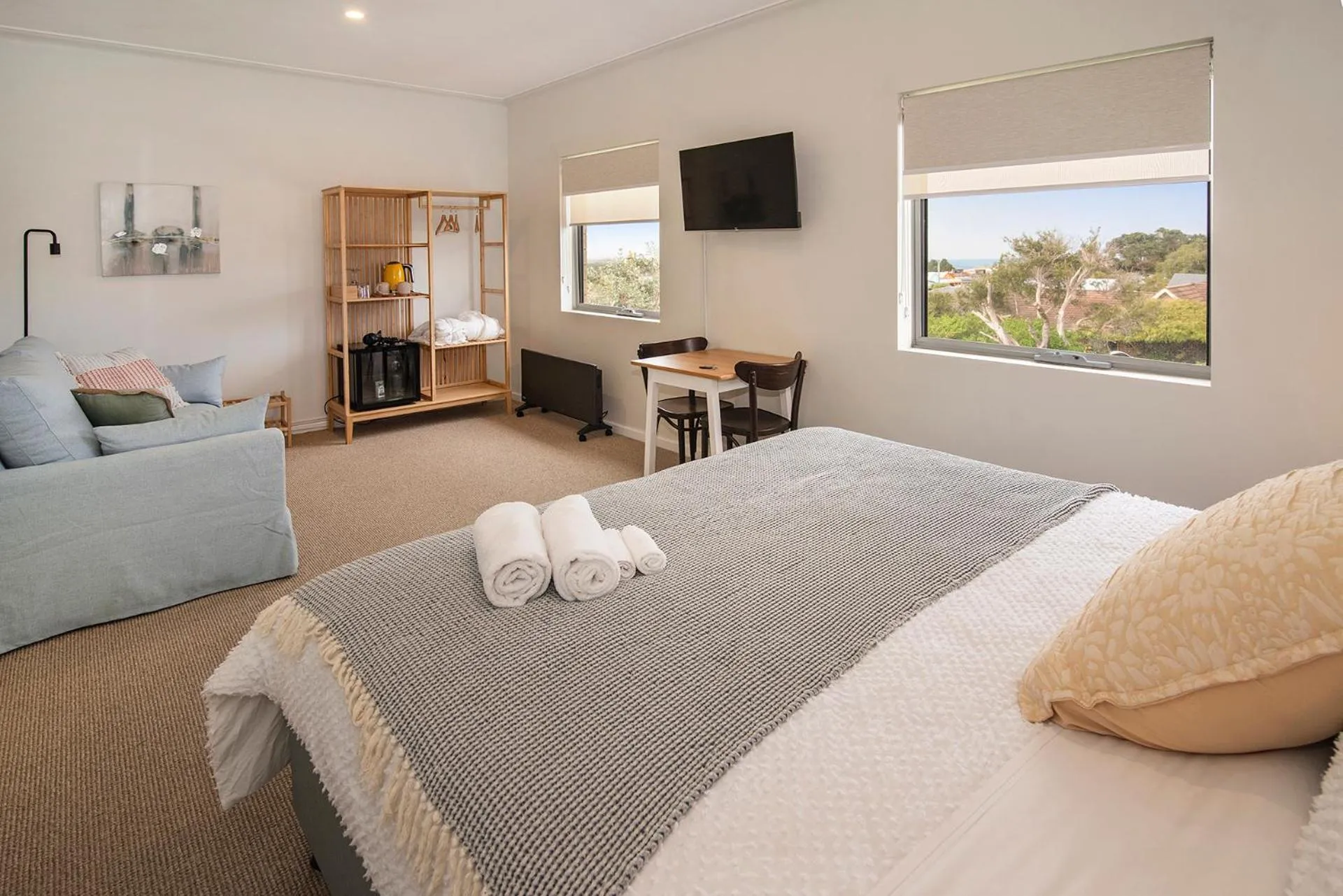 Bed in Baywatch Retreat Augusta