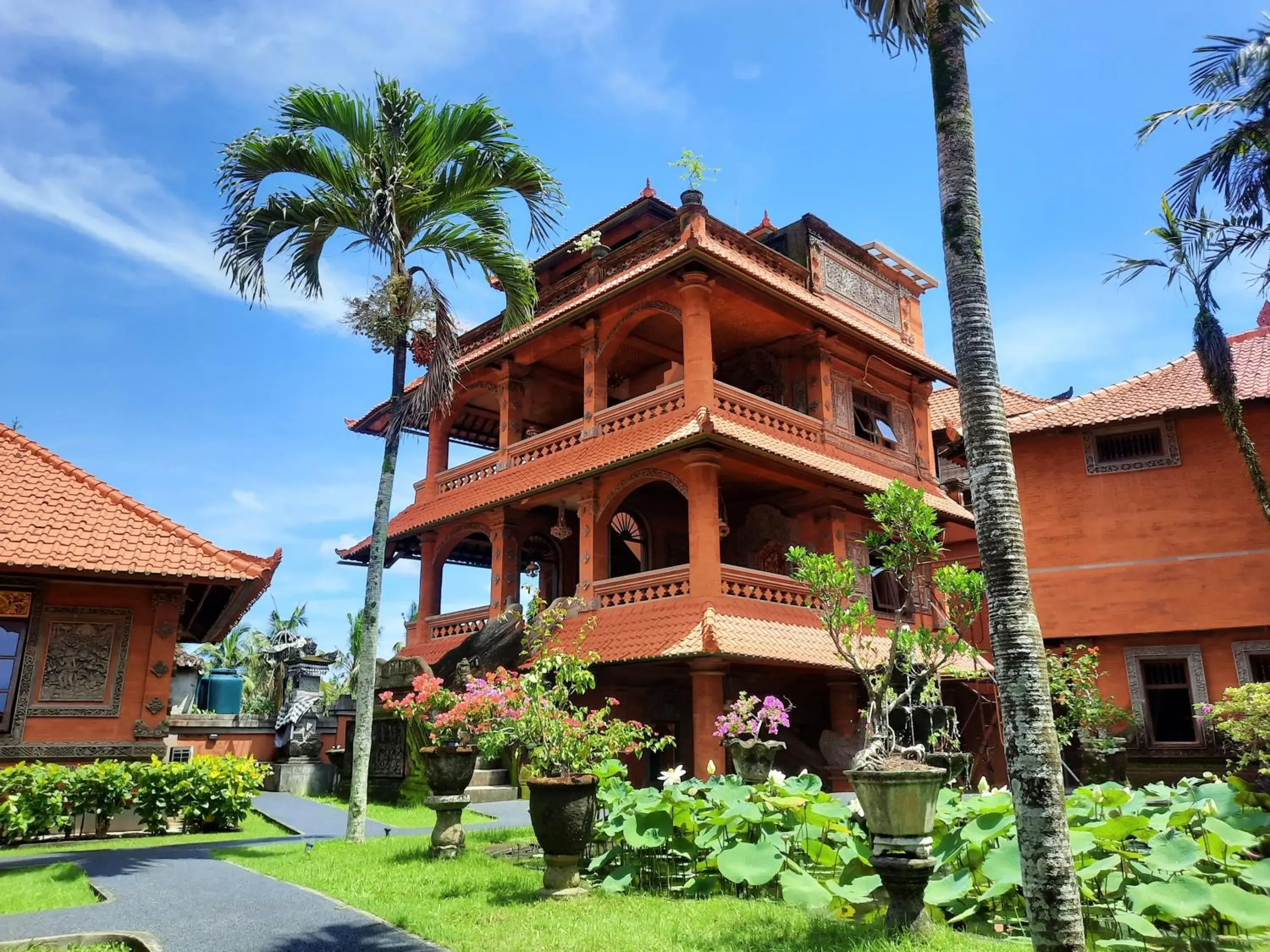 Property building in Gayatri Property building in Gayatri