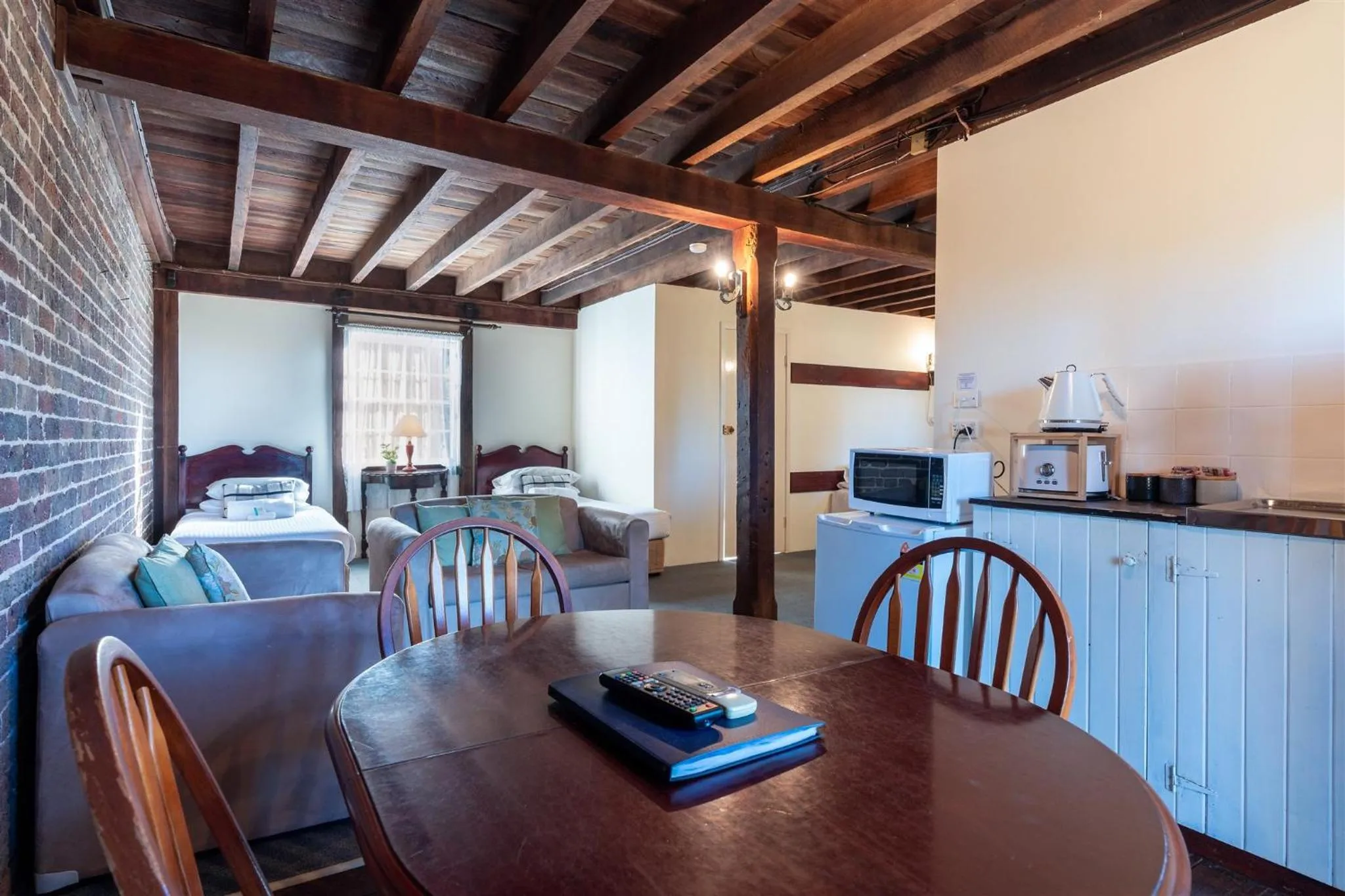 Coffee/tea facilities in Coolangatta Estate Shoalhaven Heads